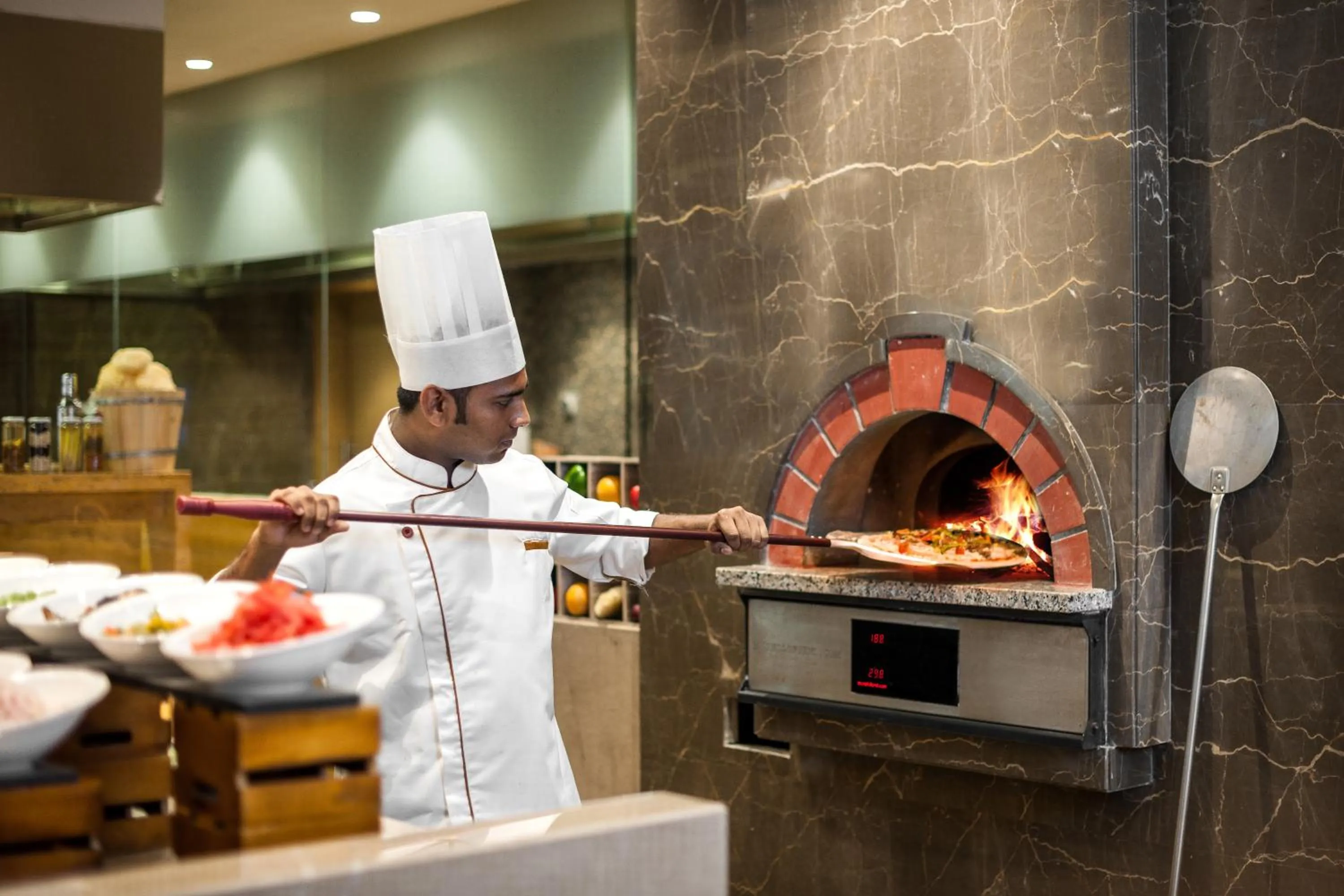 Restaurant/places to eat in Feathers- A Radha Hotel, Chennai