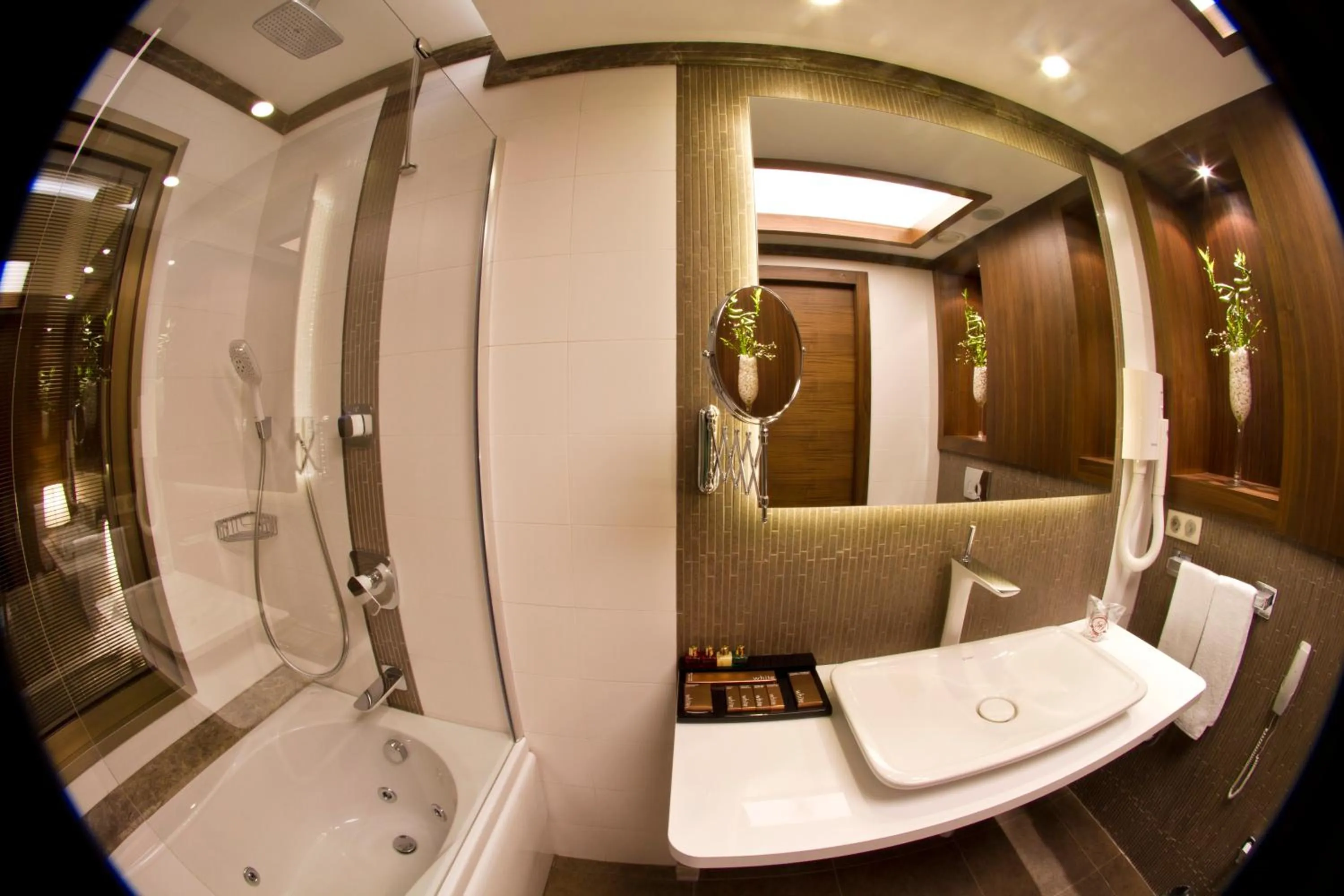 Bathroom in Grand Hotel Gaziantep