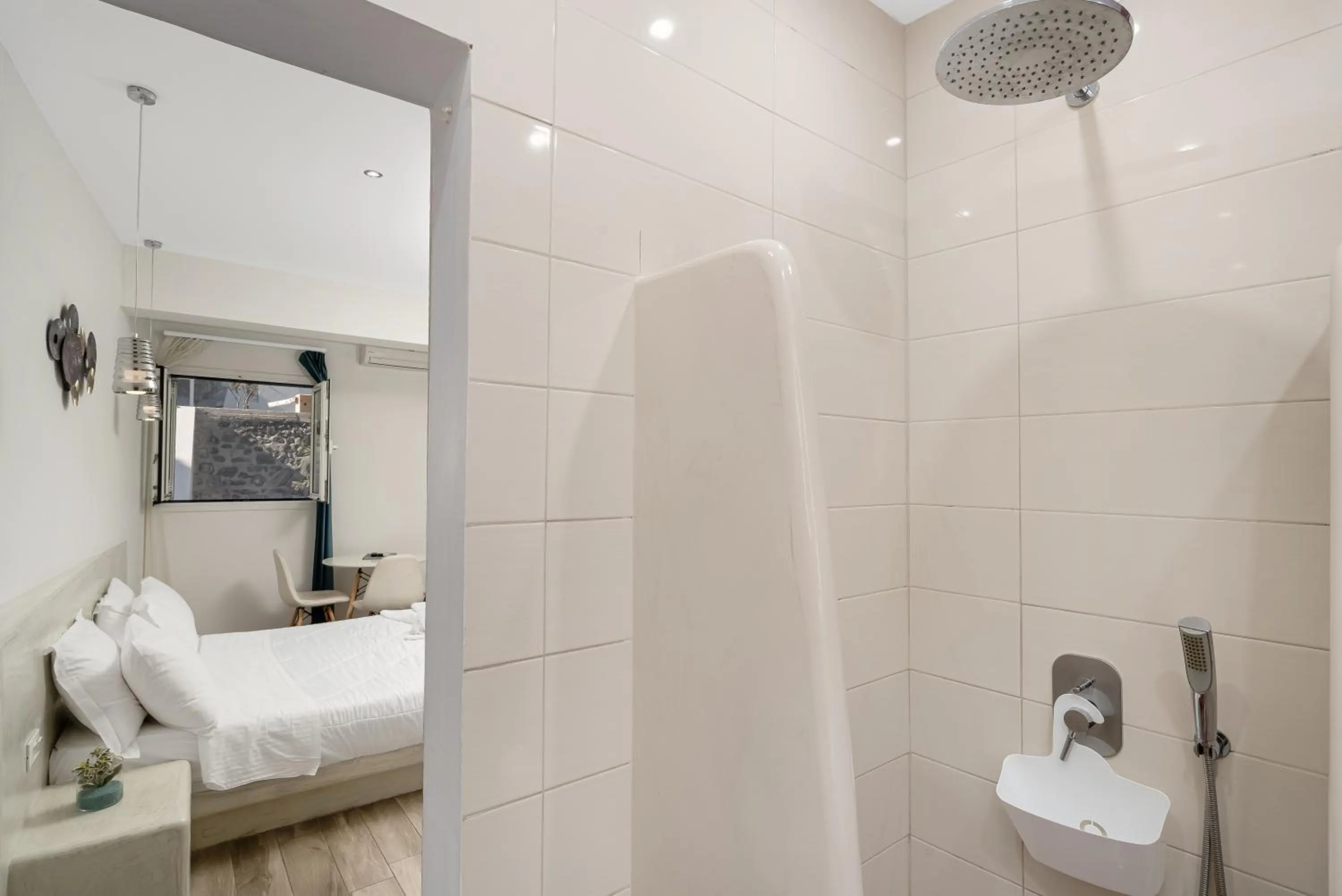 Shower in Oasis Hotel