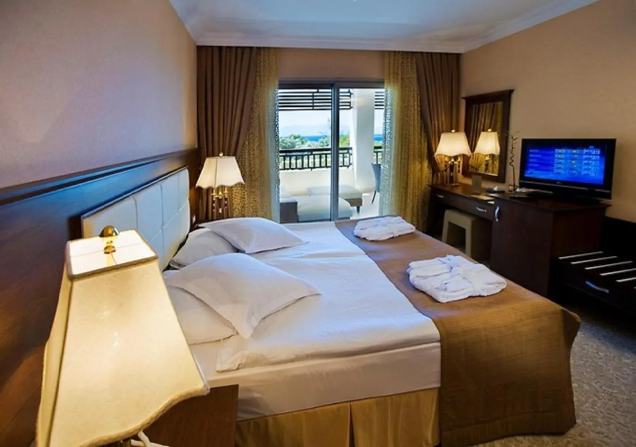 Bed in Latanya Park Resort