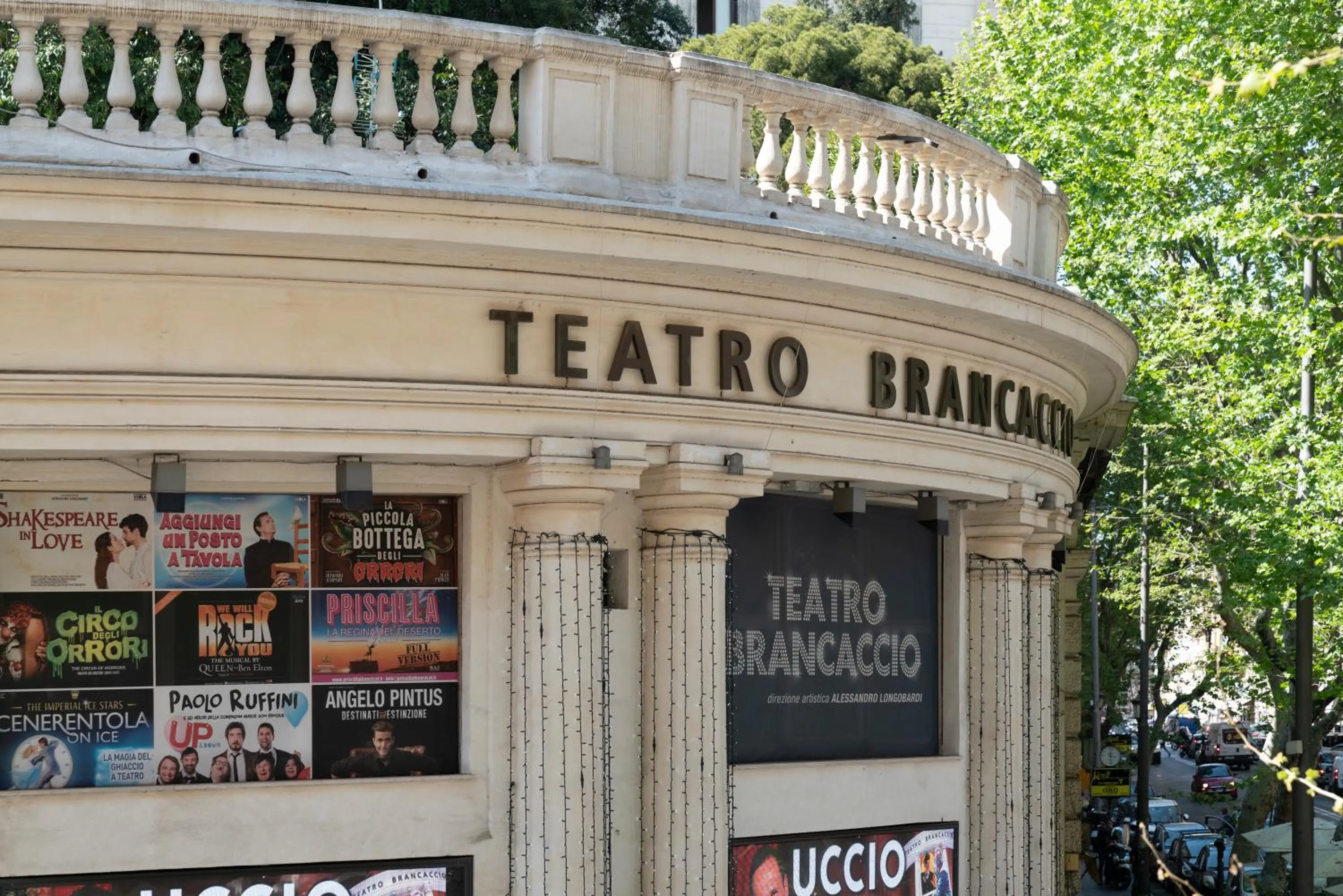 Property building in Merulana Star