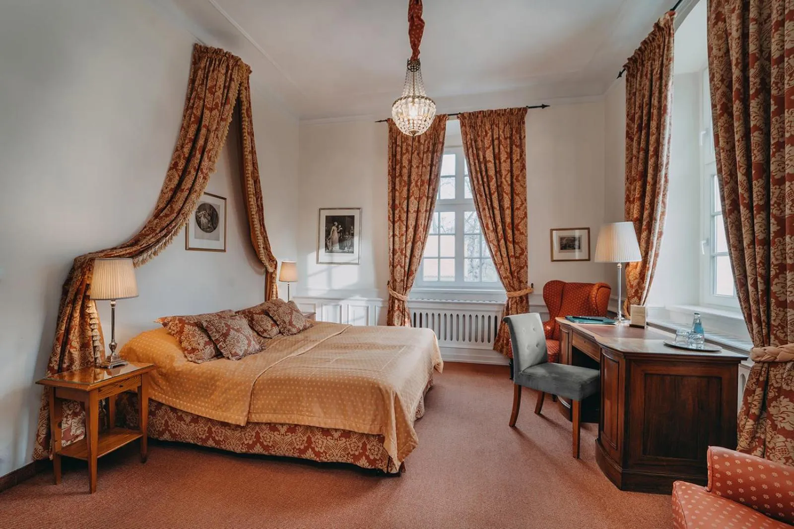 Bed in Pałac Łomnica Karkonosze - Schloss Lomnitz Riesengebirge