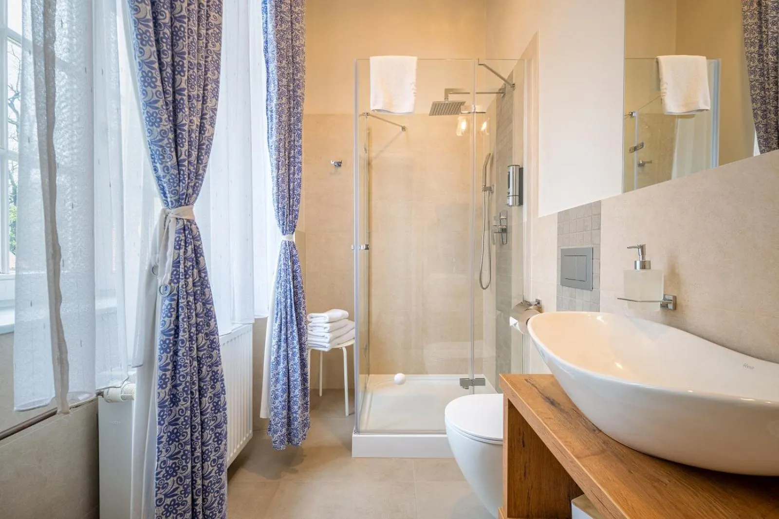 Bathroom in Pałac Łomnica Karkonosze - Schloss Lomnitz Riesengebirge