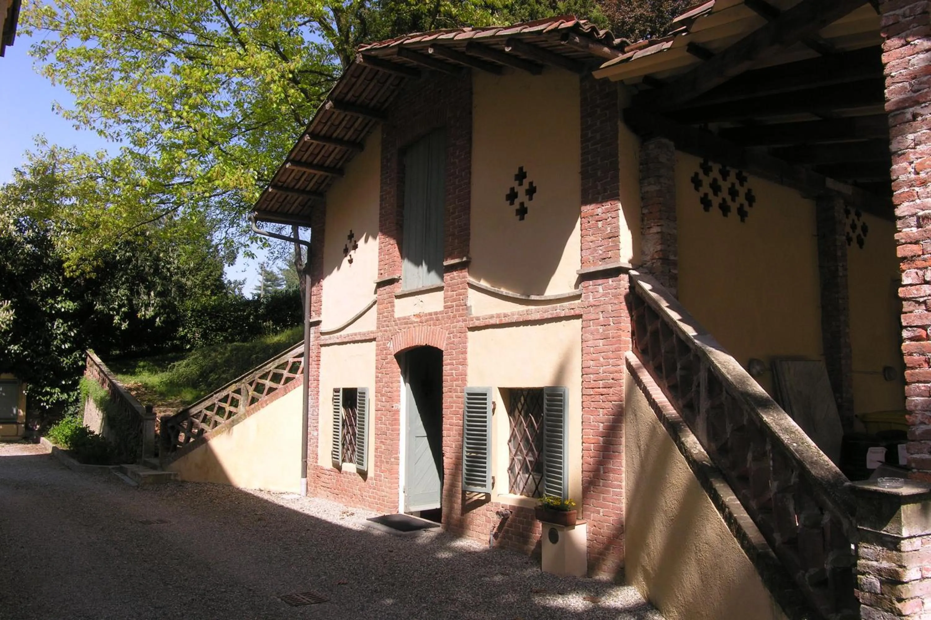 On site in Villa D'Azeglio