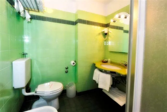 Bathroom in Hotel Boston