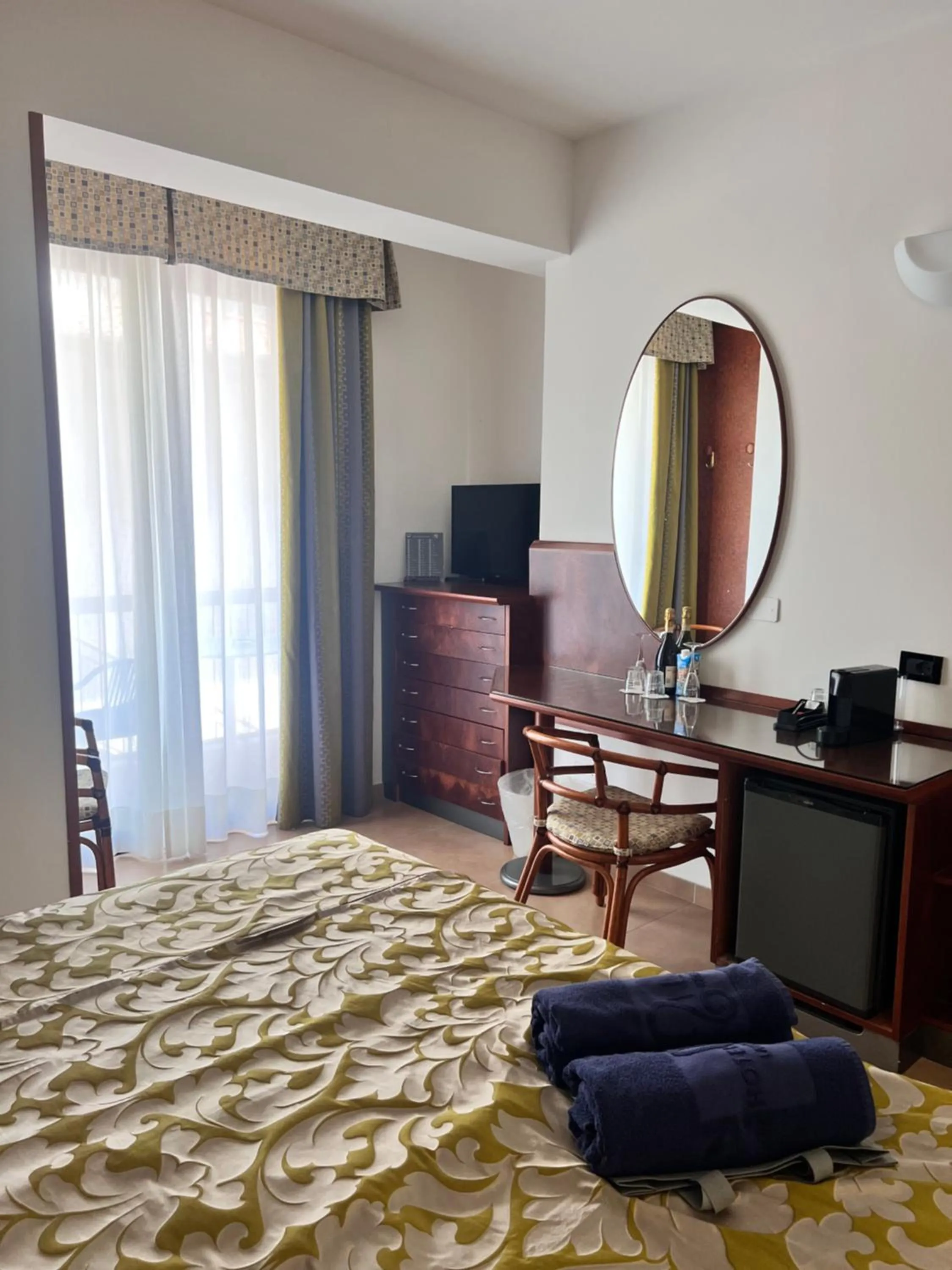 furniture, Bed in Hotel Ilma Lake Garda Resort