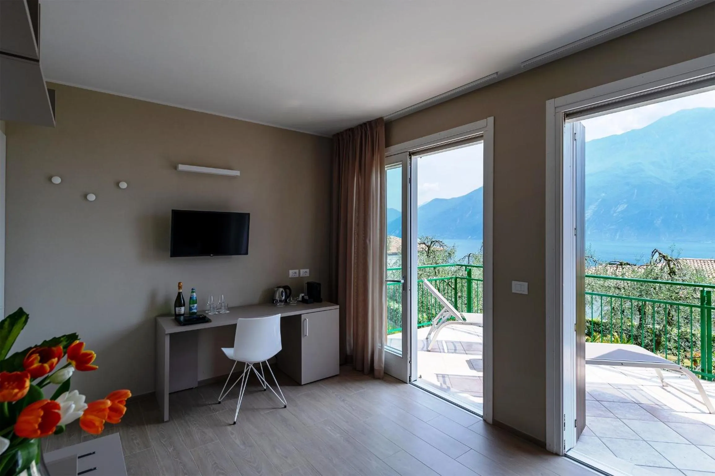 furniture in Hotel Ilma Lake Garda Resort