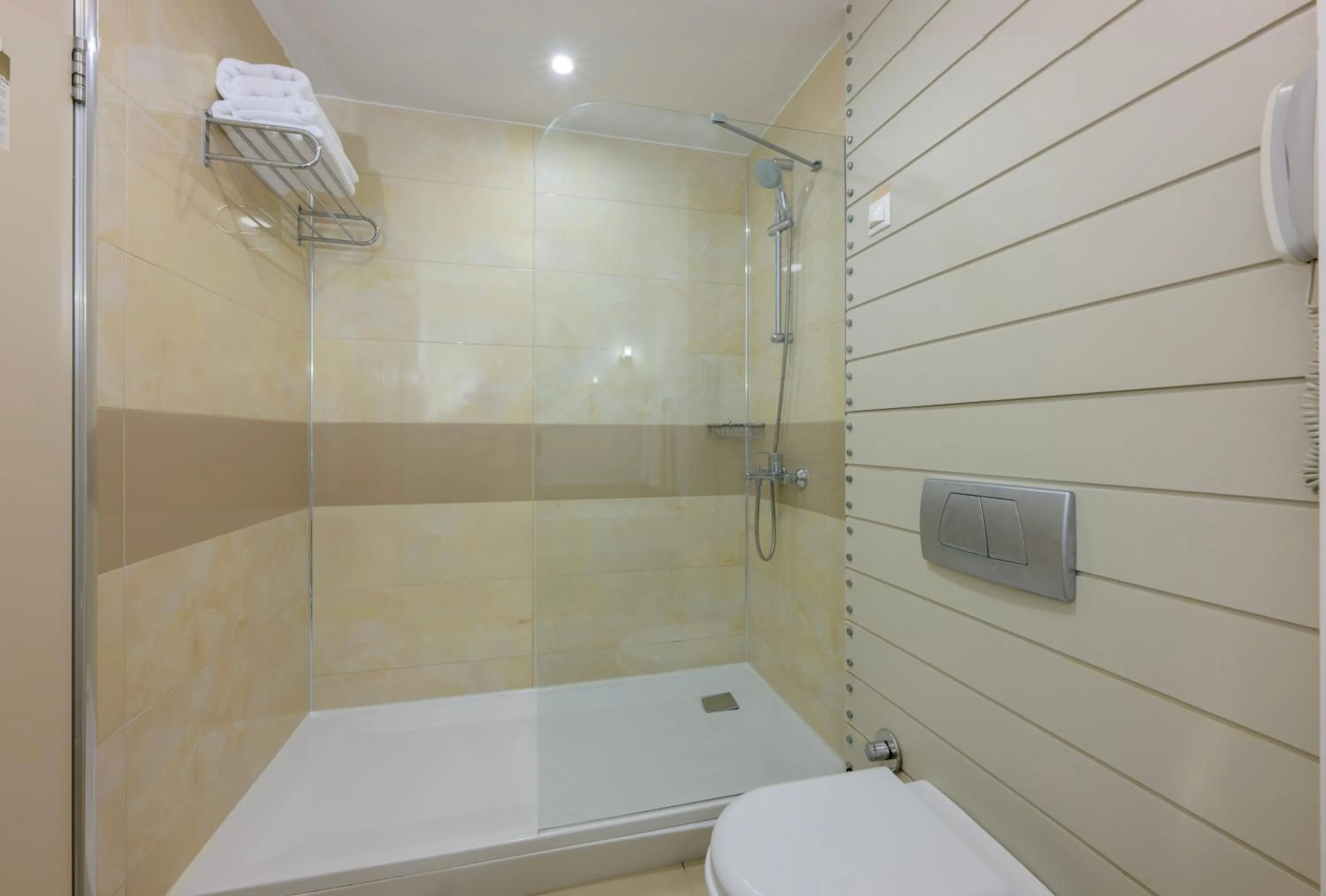 Shower in Baia Bodrum Hotel