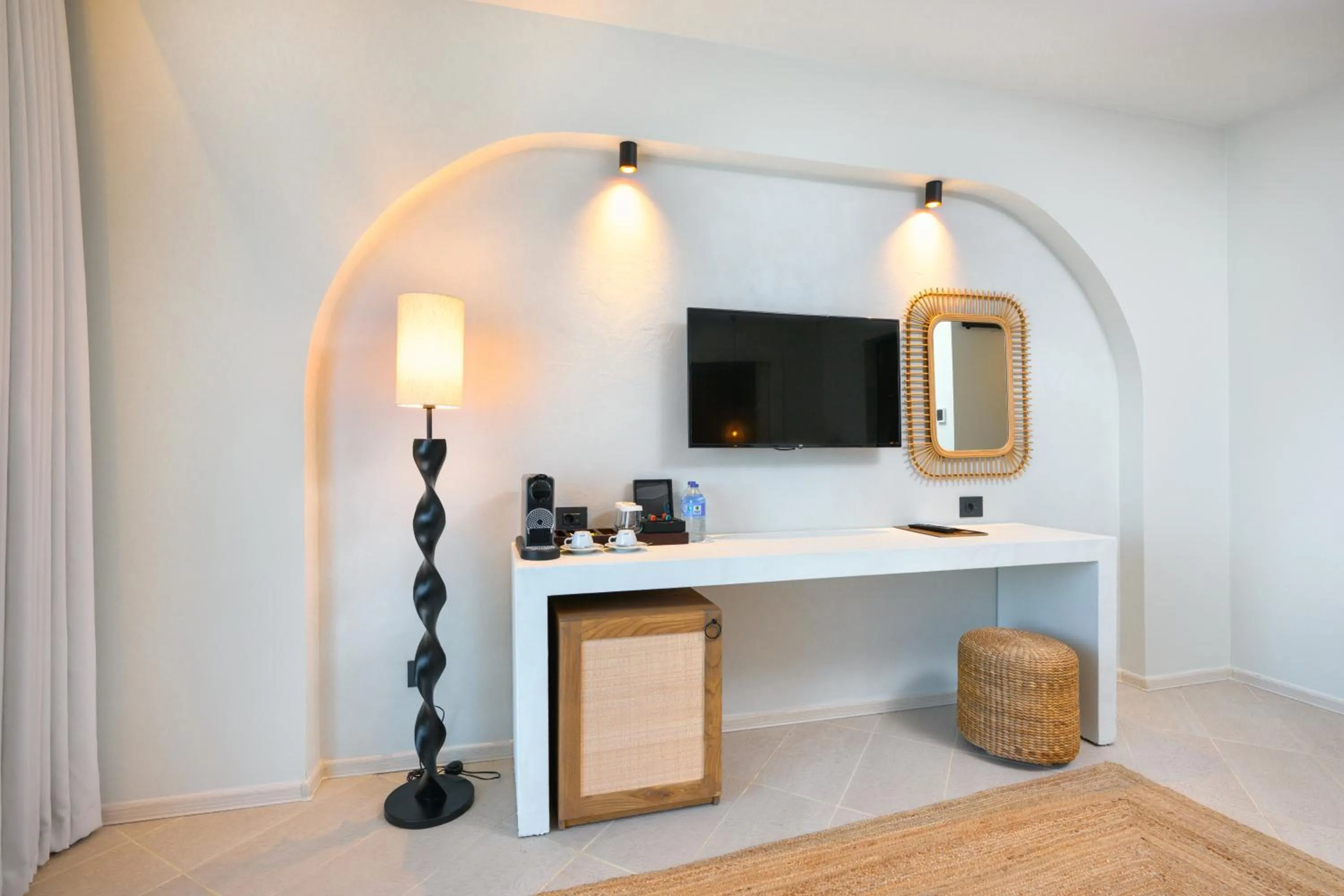 TV and multimedia in Baia Bodrum Hotel