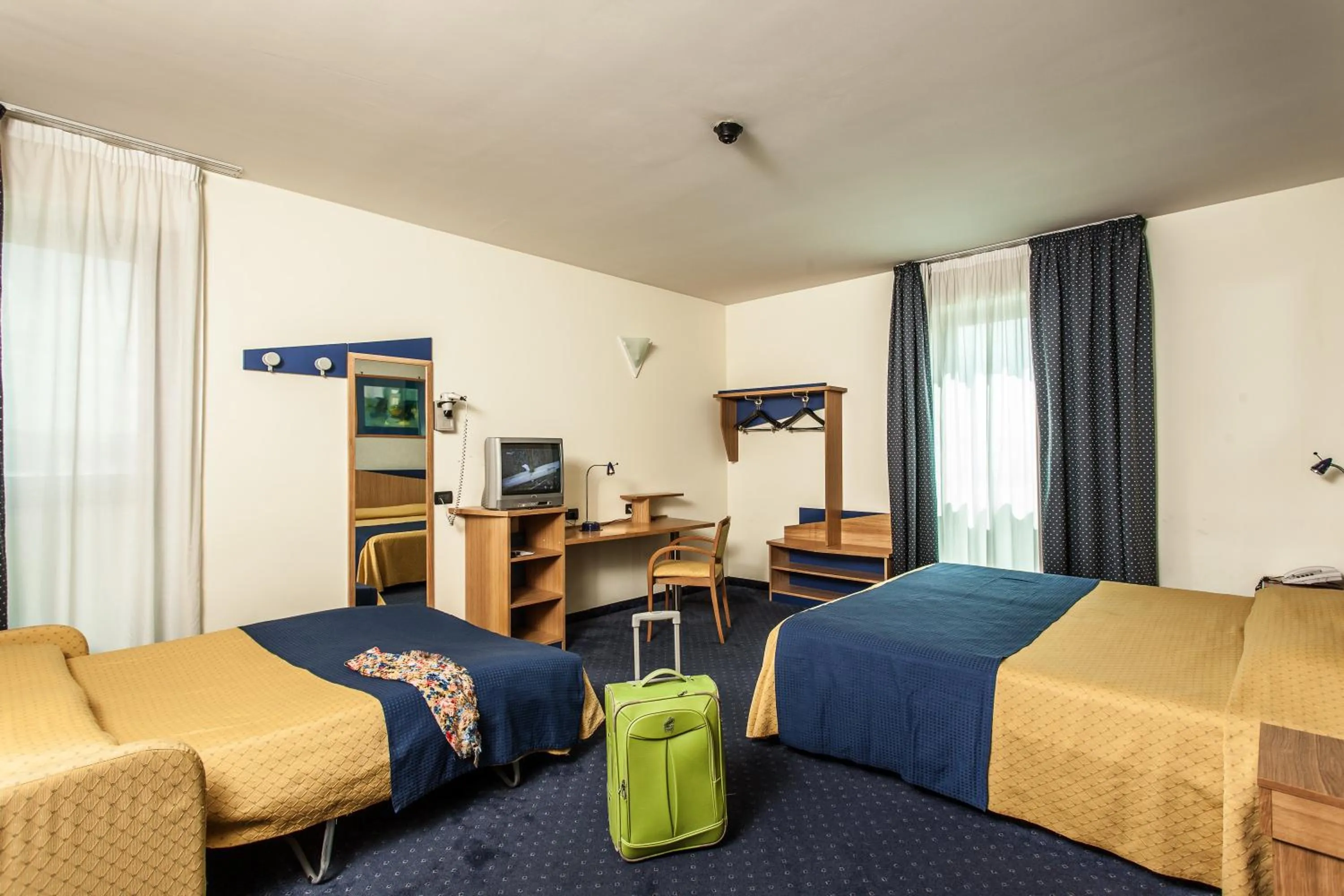 Photo of the whole room, Bed in Hotel Mastai