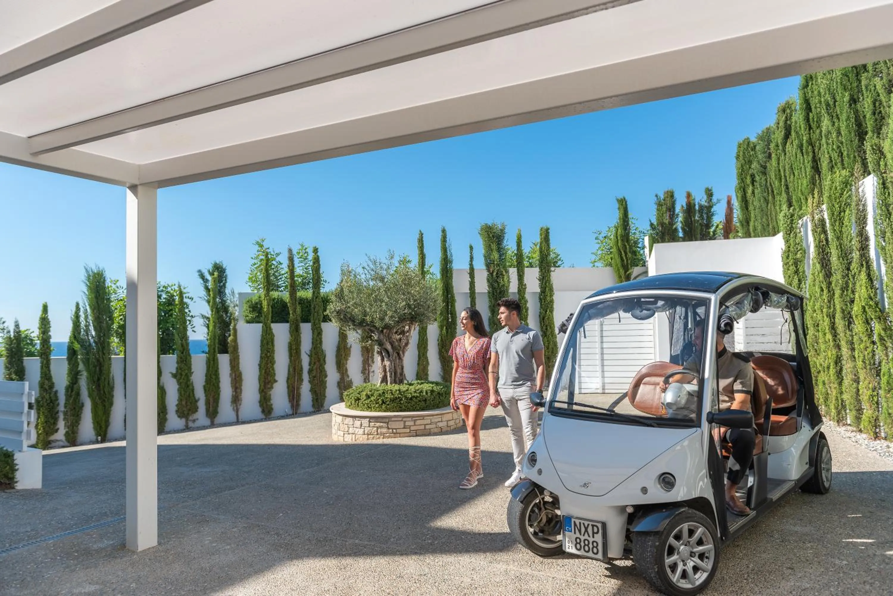 Day in Cap St Georges Villas