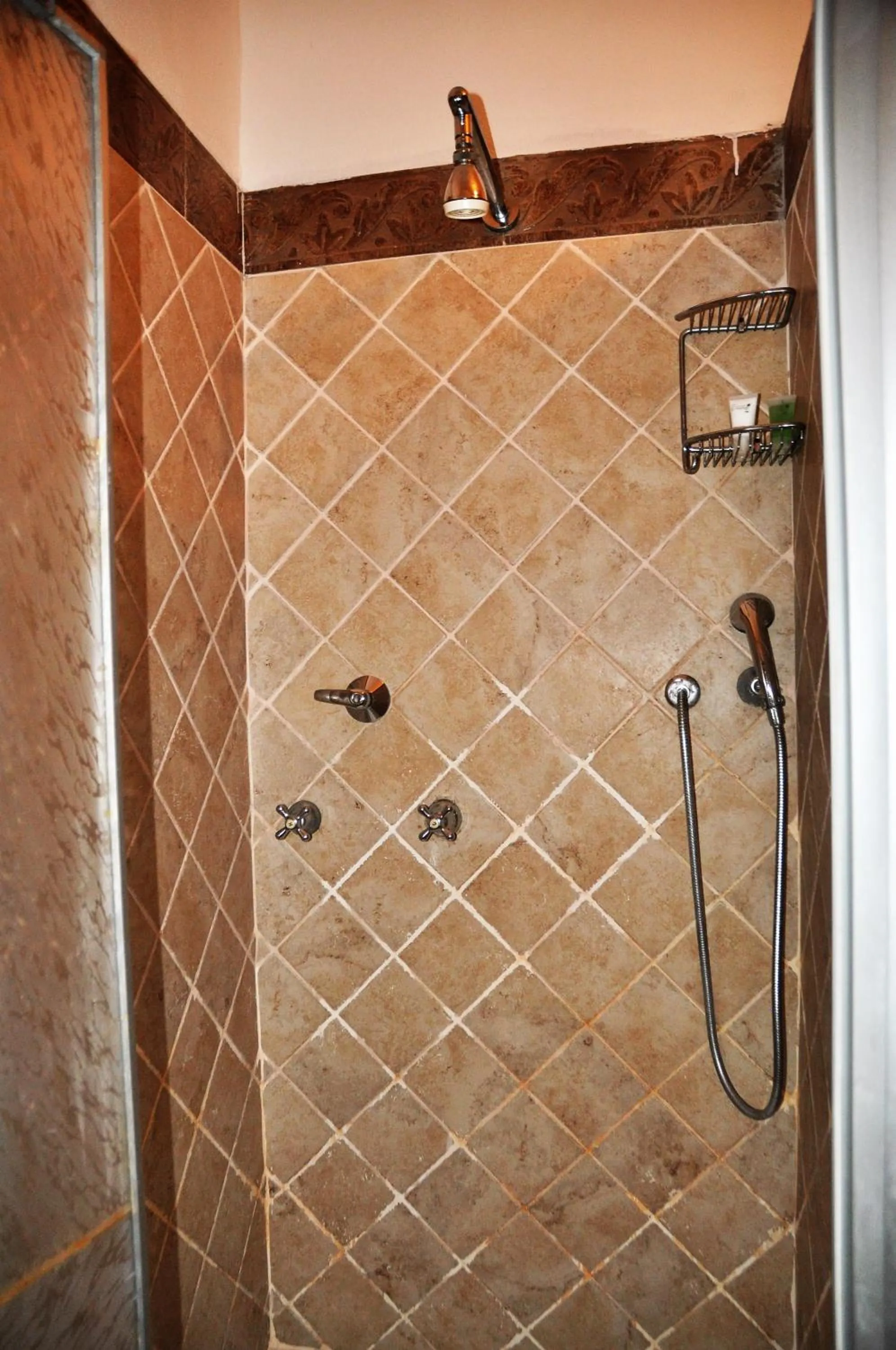 Shower in Hotel Club Dongwe