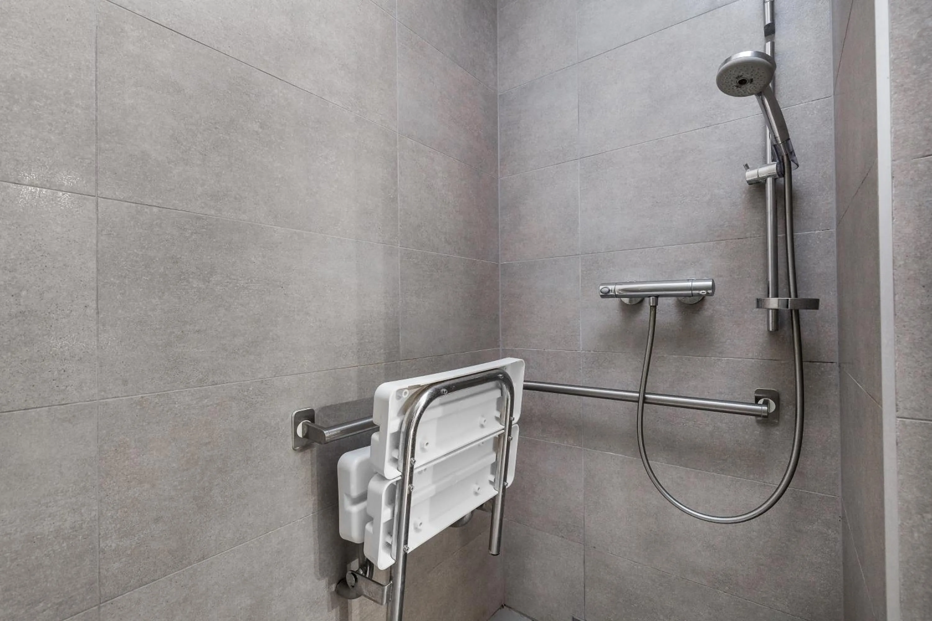 Bathroom in Hotel Olivia