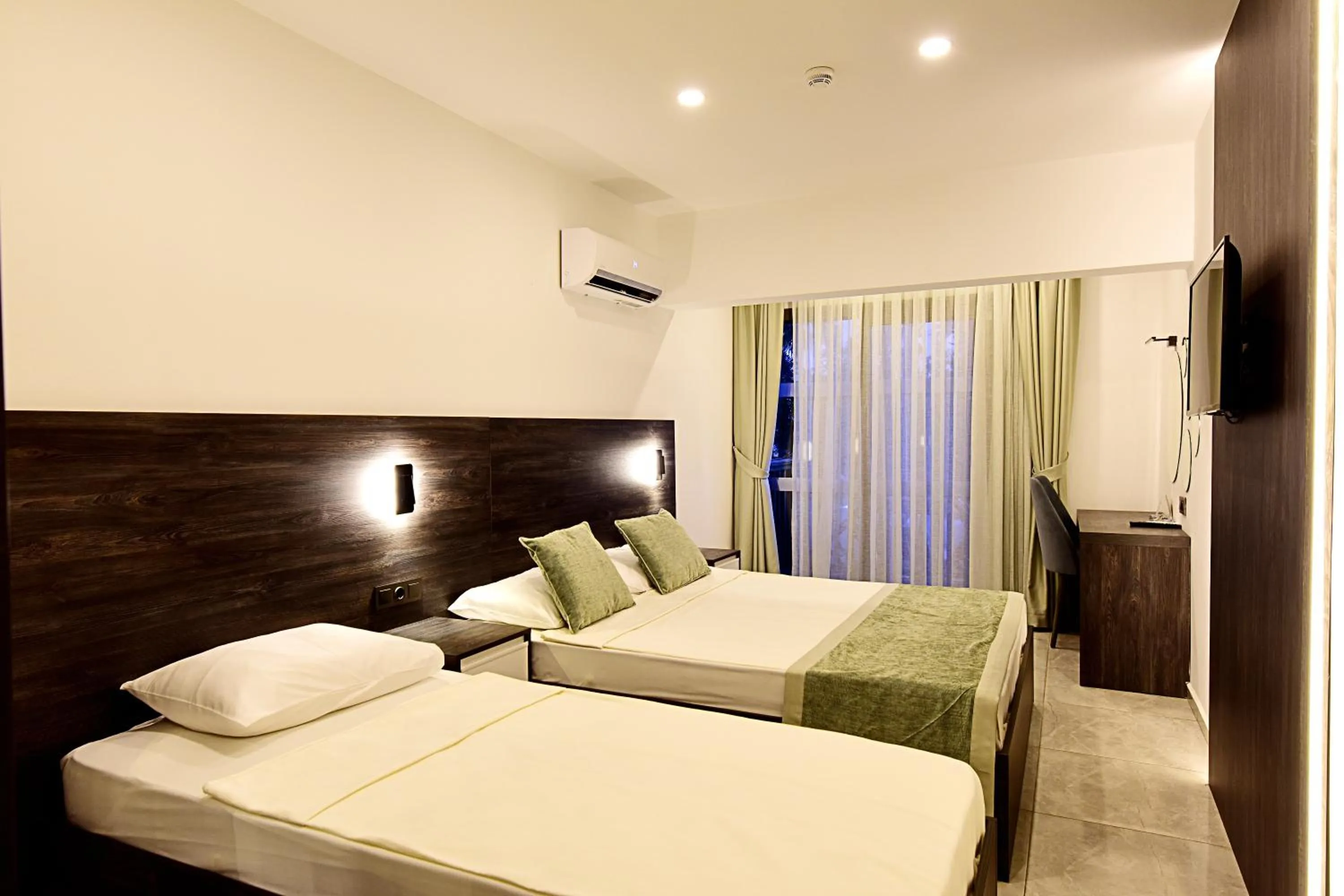 Photo of the whole room, Bed in Parkim Ayaz Hotel