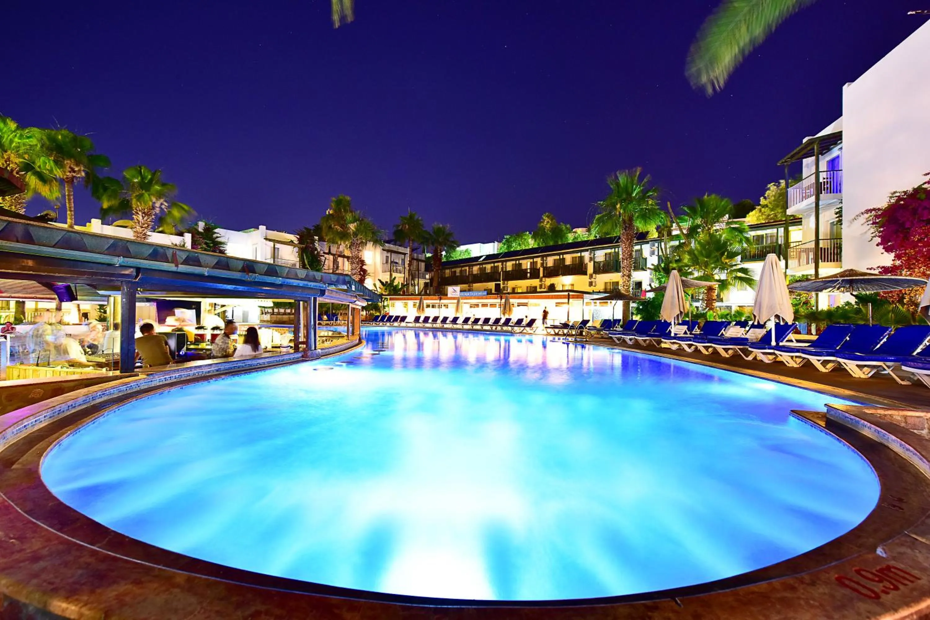 Swimming pool in Parkim Ayaz Hotel