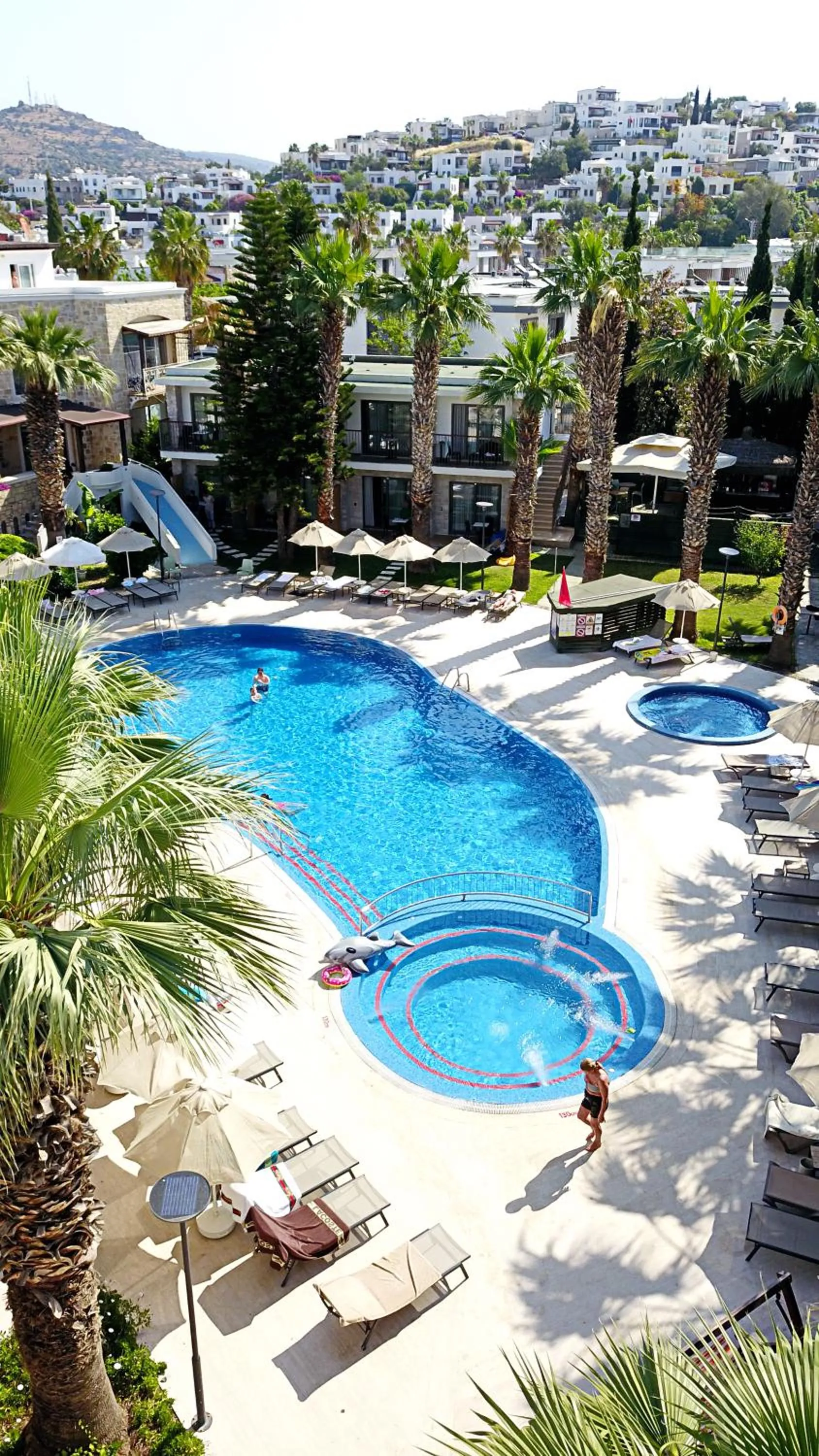 Swimming pool in Parkim Ayaz Hotel