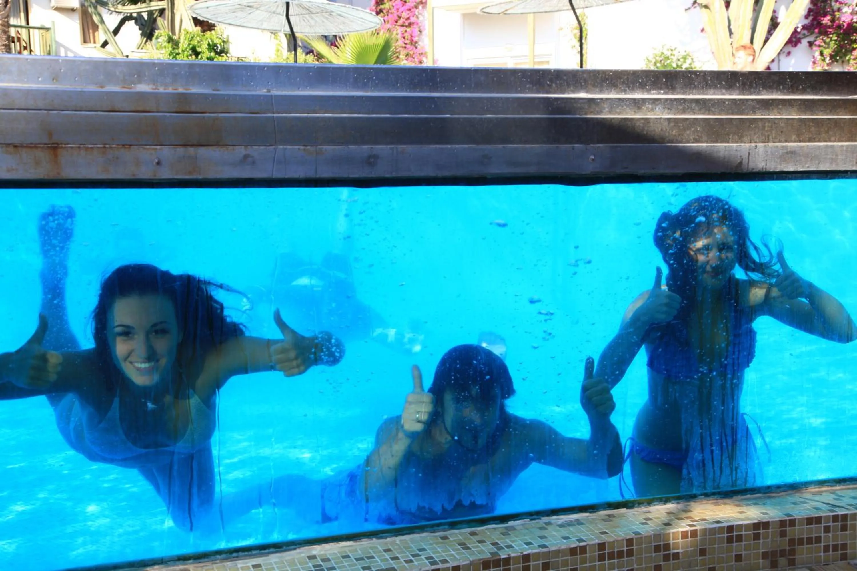 People in Parkim Ayaz Hotel