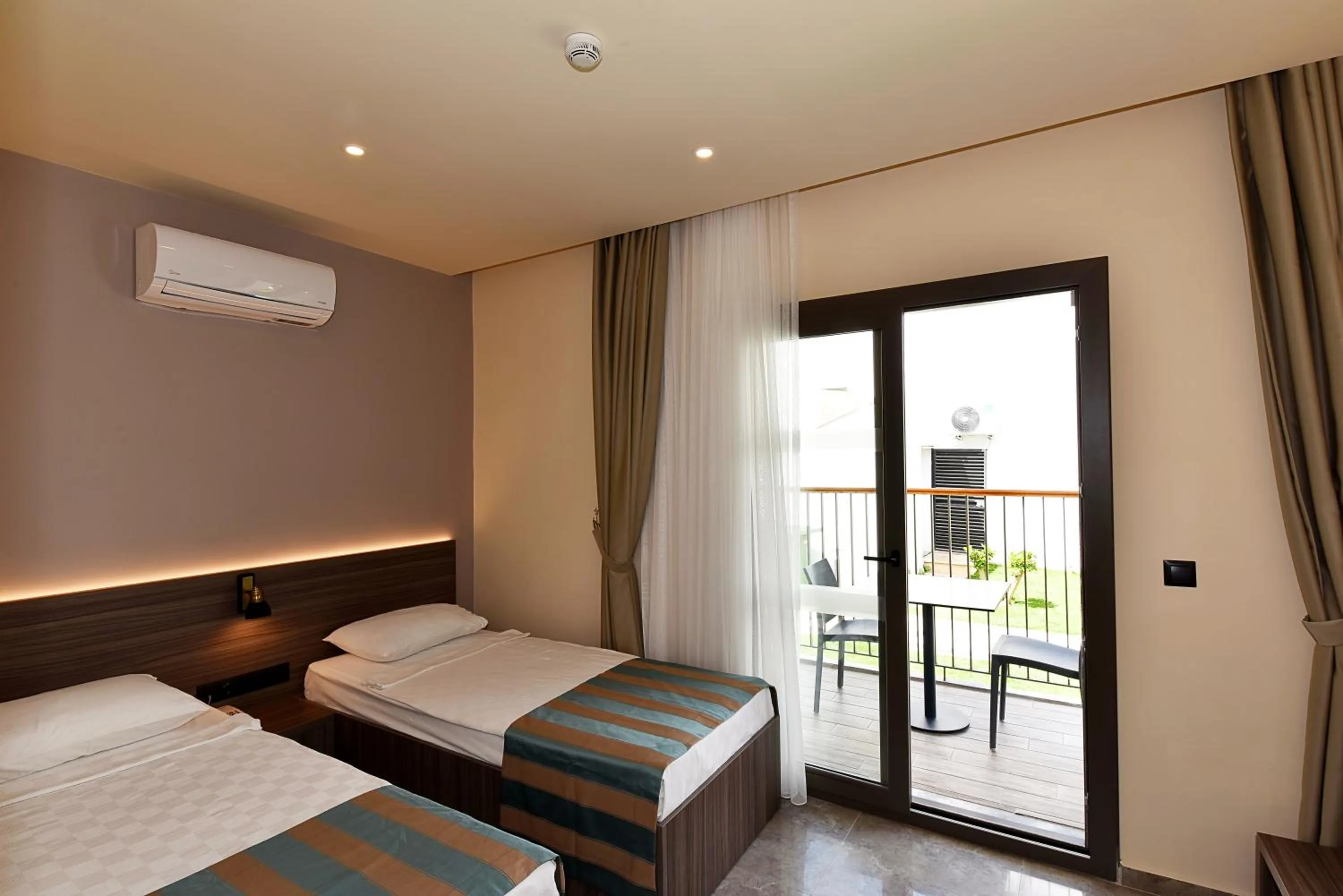 Photo of the whole room, Bed in Parkim Ayaz Hotel