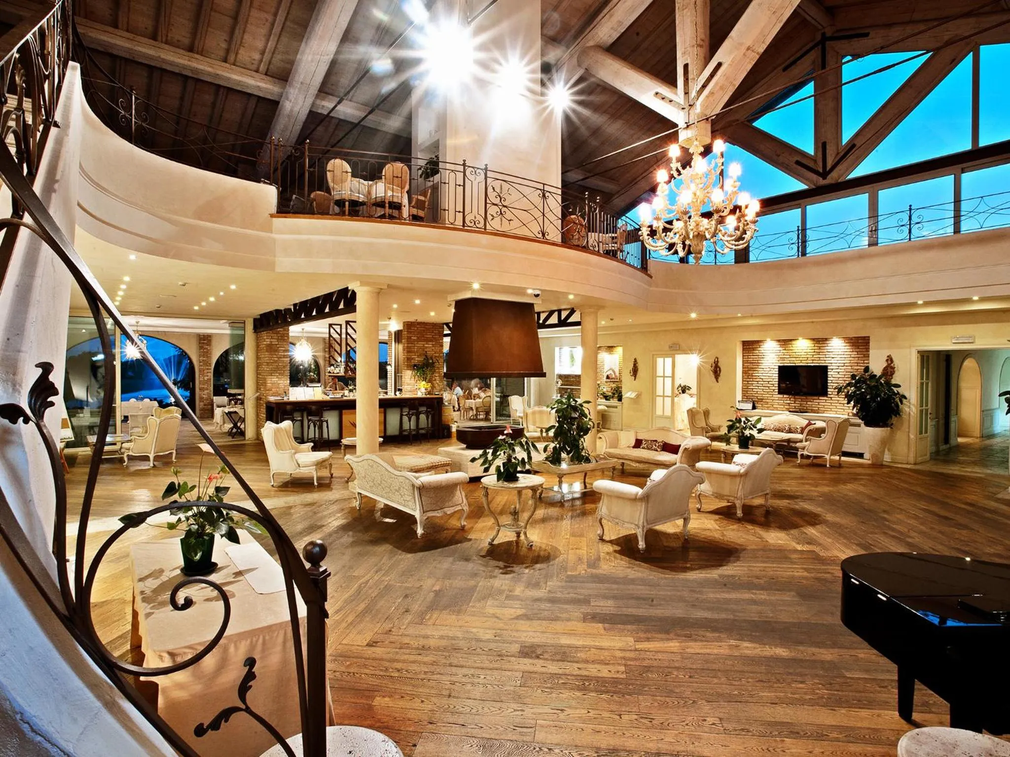 Lounge or bar in Garda Hotel San Vigilio Golf