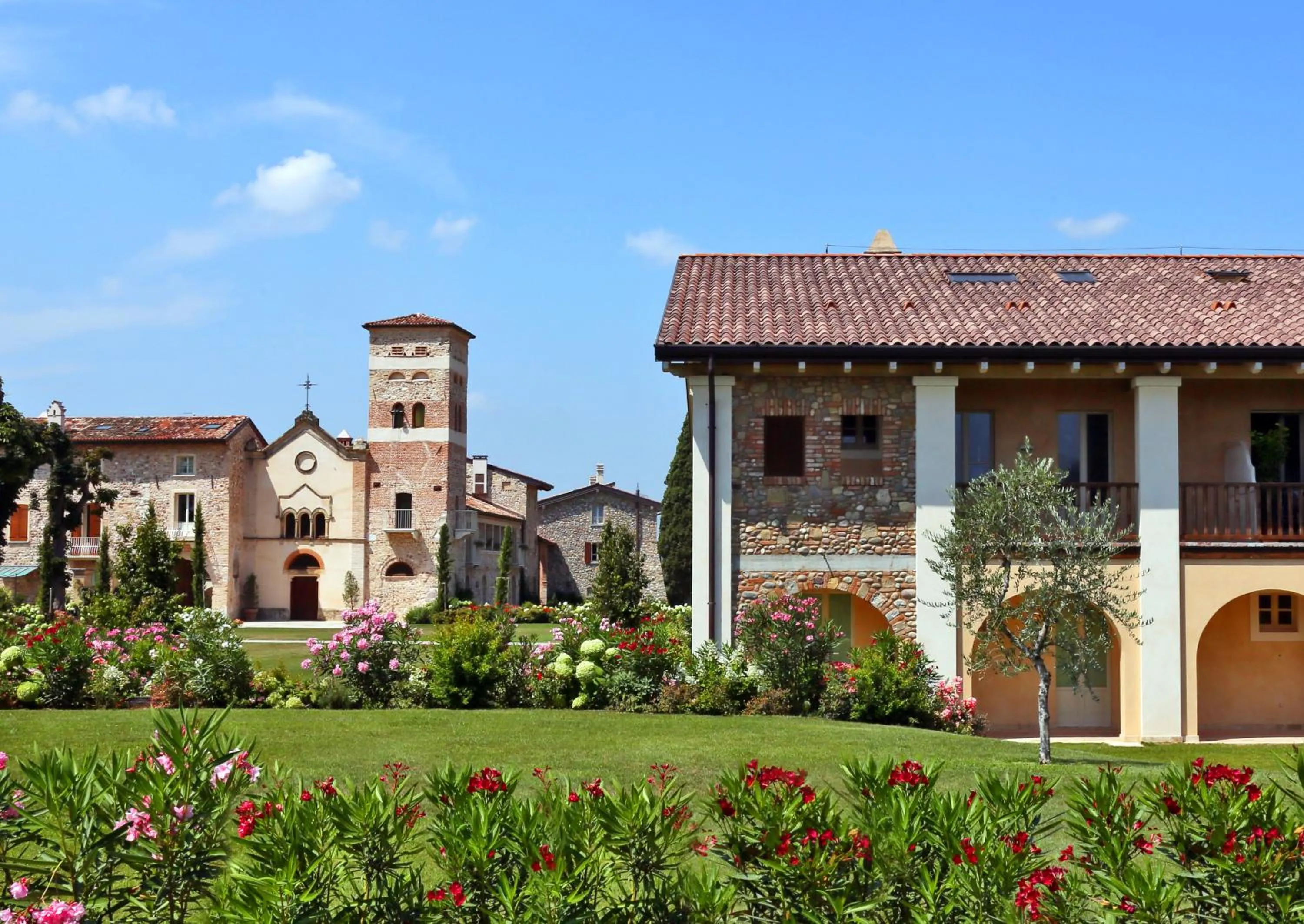 Facade/entrance in Garda Hotel San Vigilio Golf