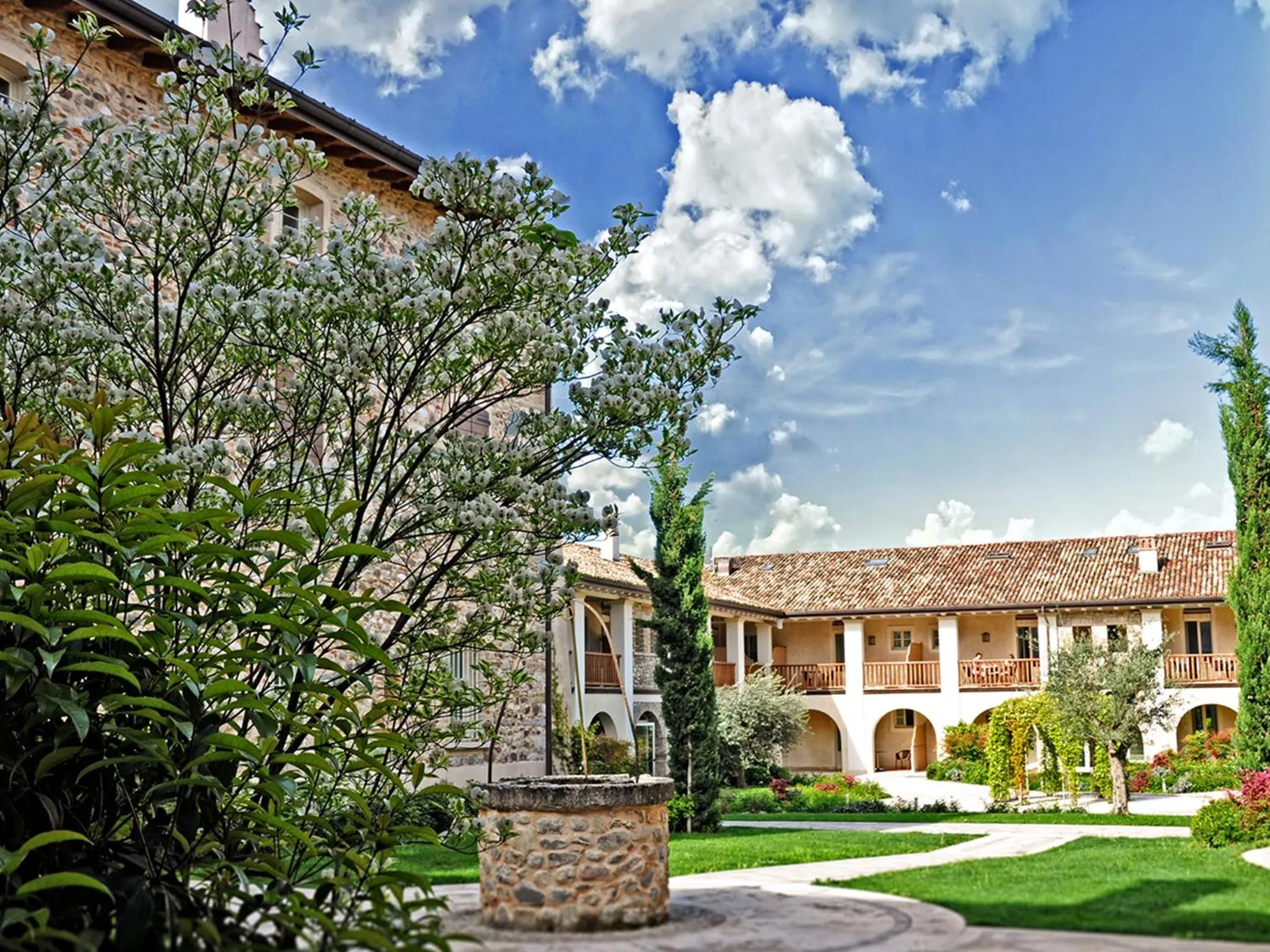 Property building in Garda Hotel San Vigilio Golf
