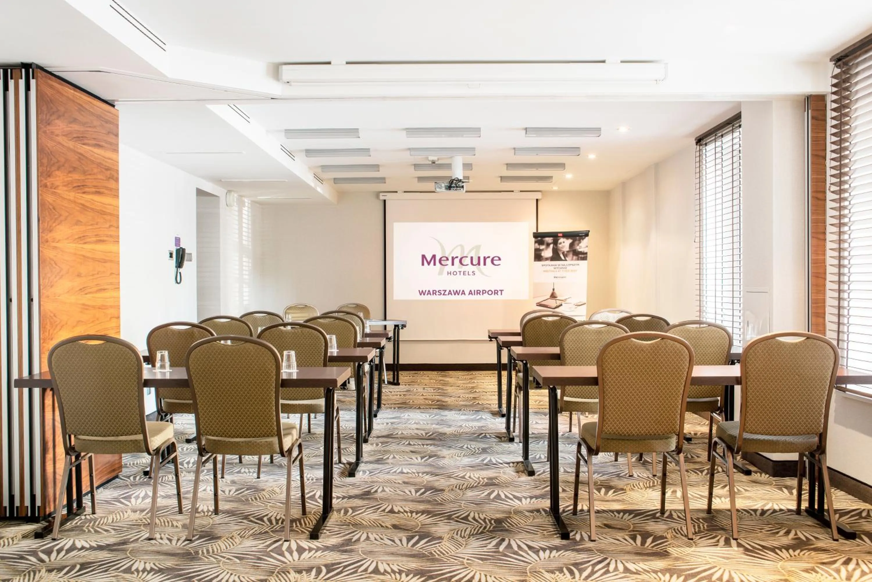 Business facilities in Mercure Warszawa Airport