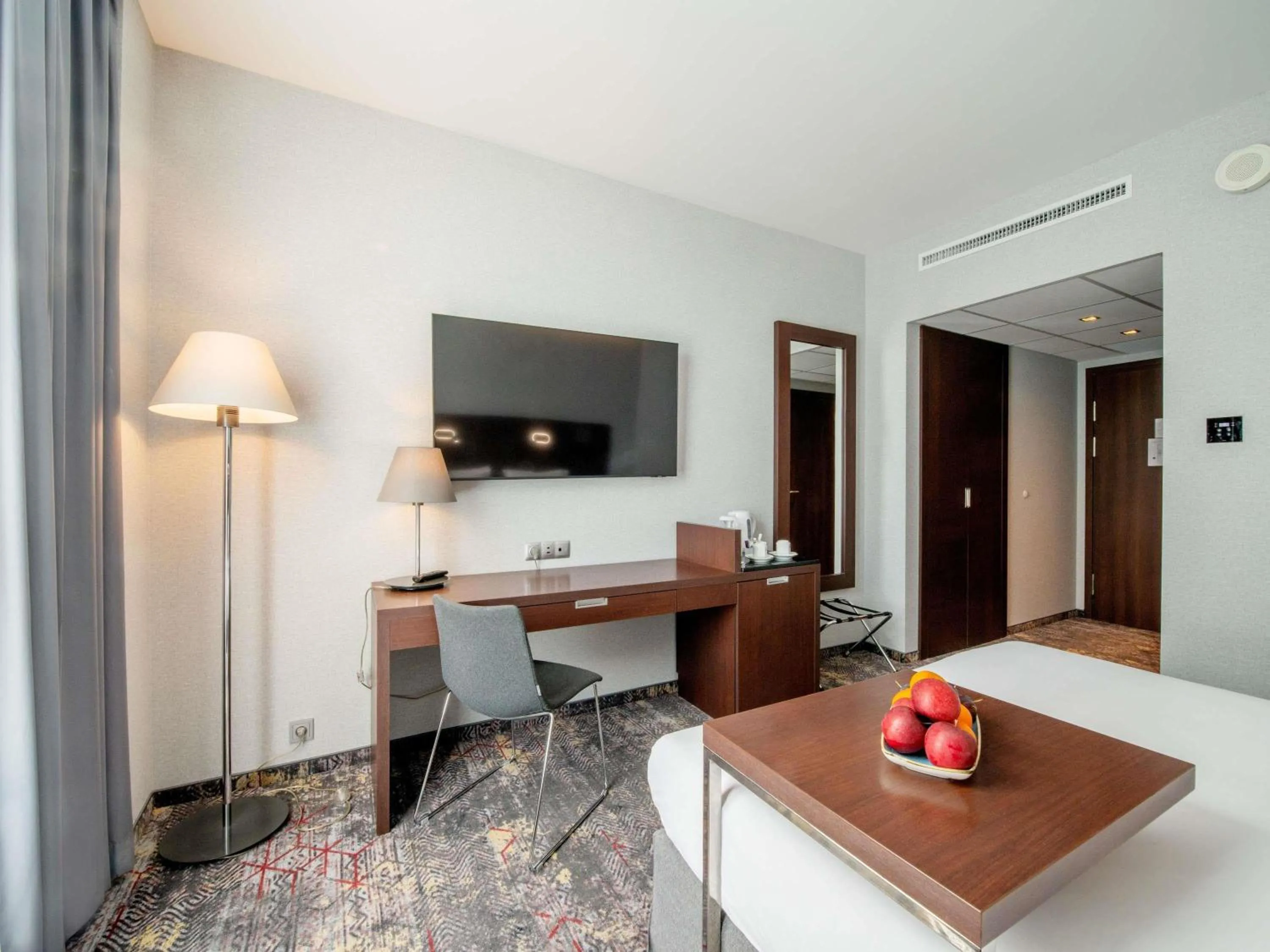 Bedroom, Bed in Mercure Warszawa Airport