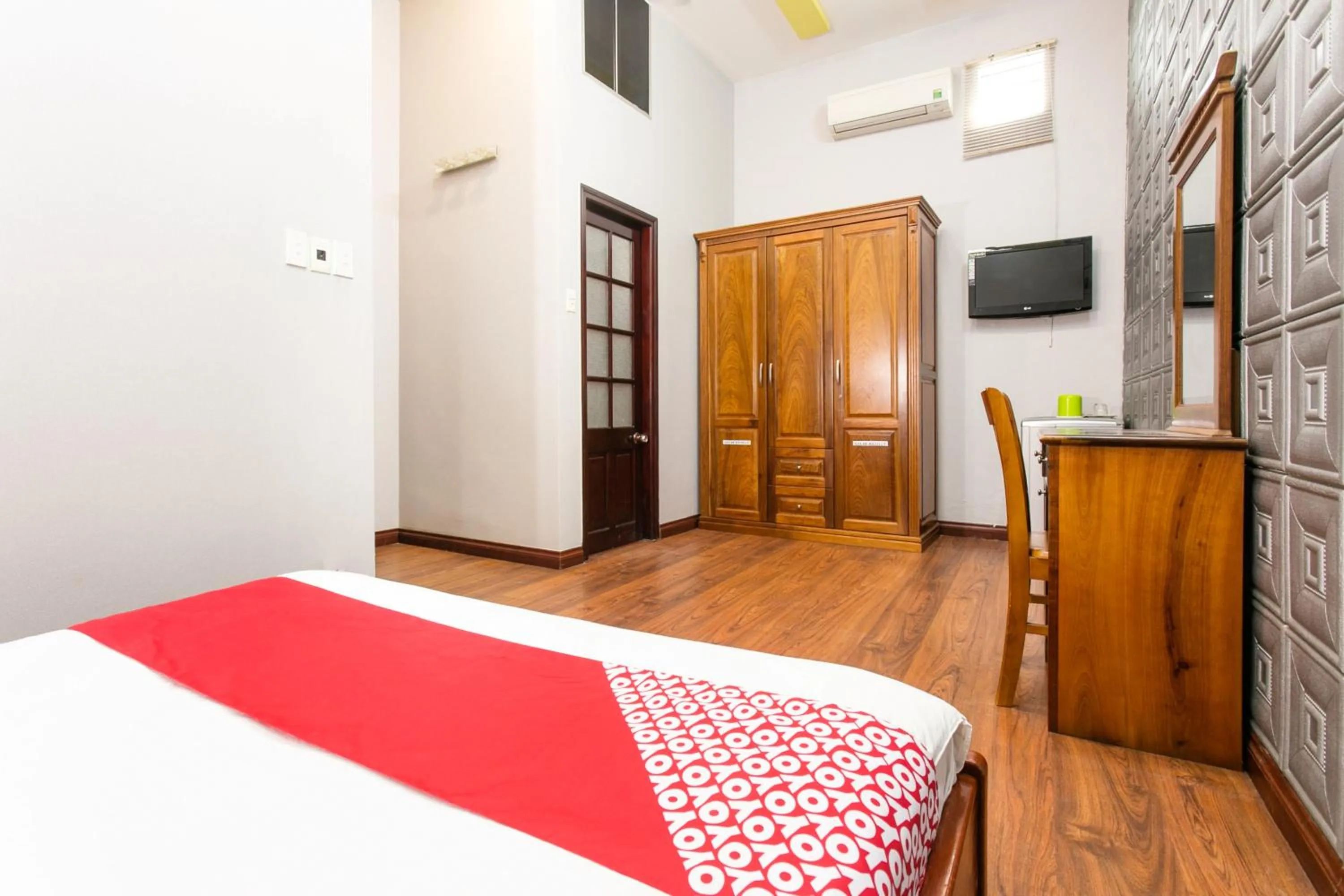 Photo of the whole room, Bed in Honey Hotel Da Nang