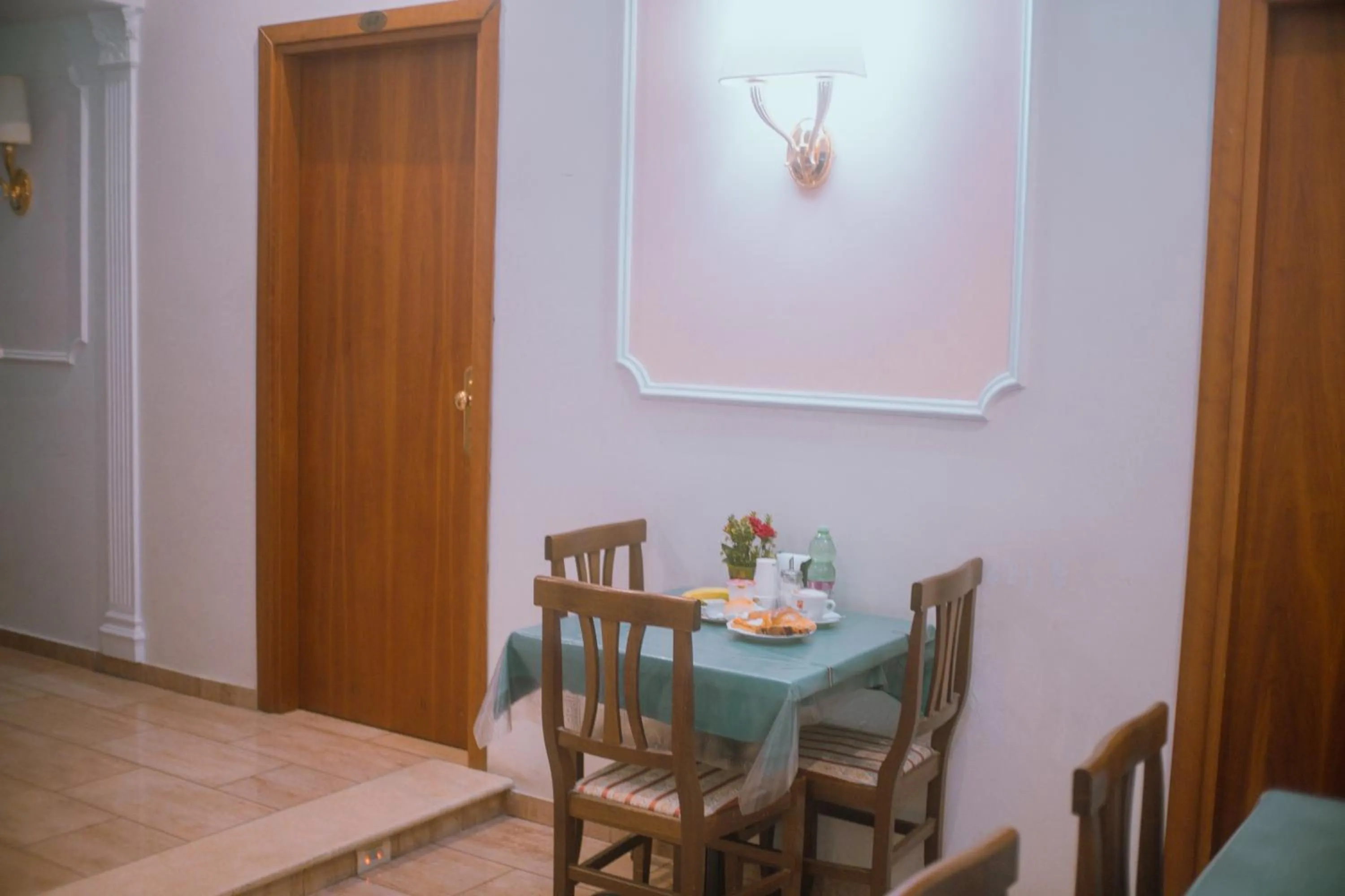 Seating area in Hotel Aristotele