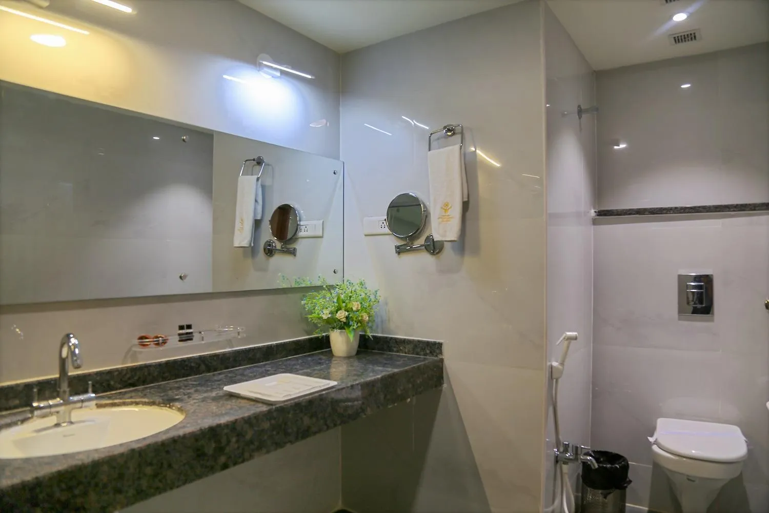 Hotel Hyderabad Grand