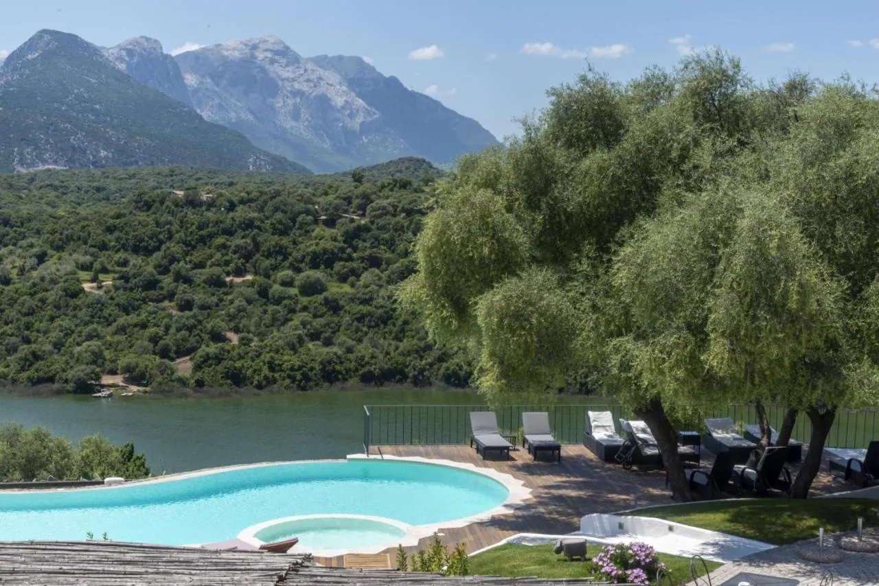 Natural landscape in Hotel Villa Cedrino