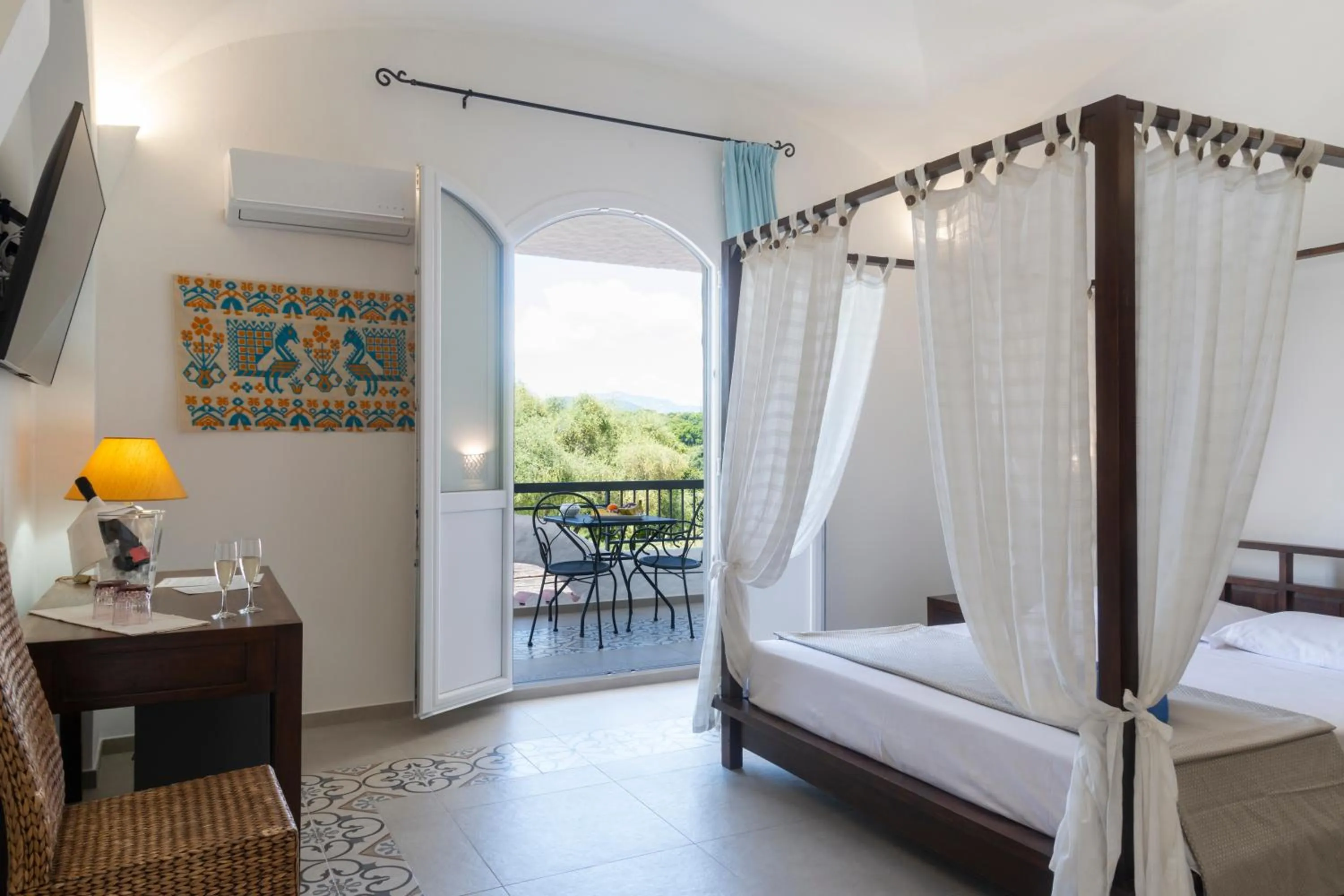 Bed in Hotel Villa Cedrino