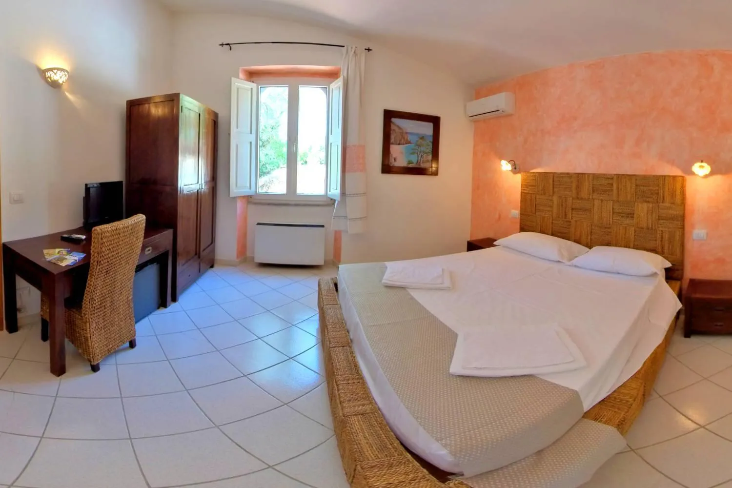 Bed in Hotel Villa Cedrino