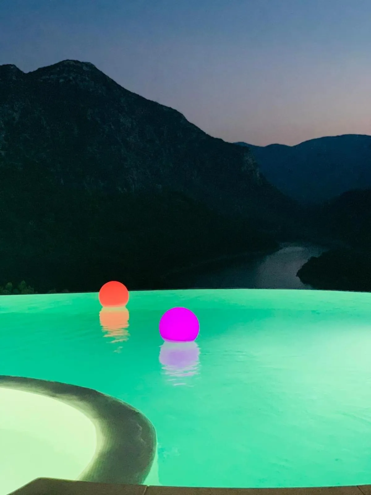 Spring in Hotel Villa Cedrino