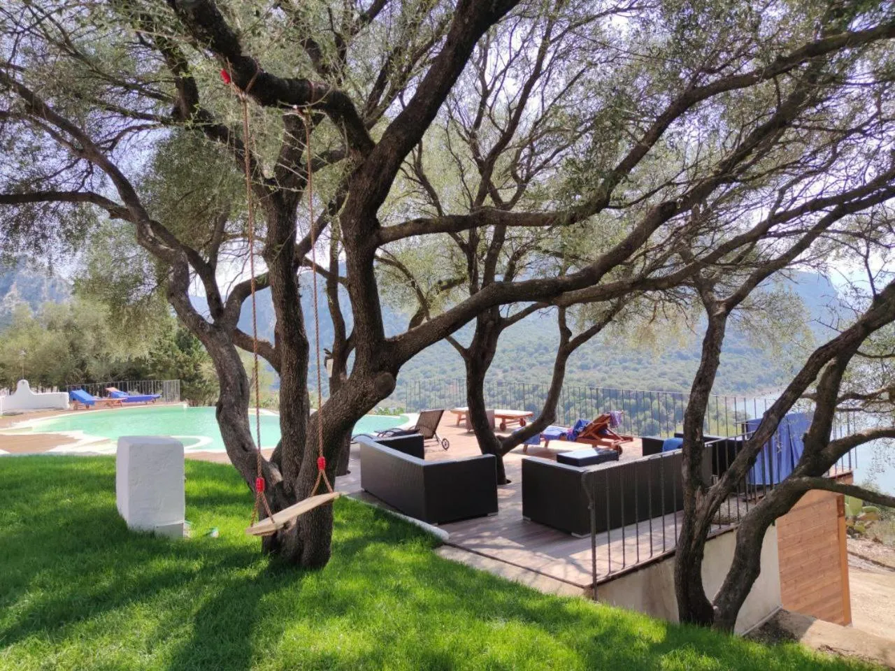 Spring in Hotel Villa Cedrino