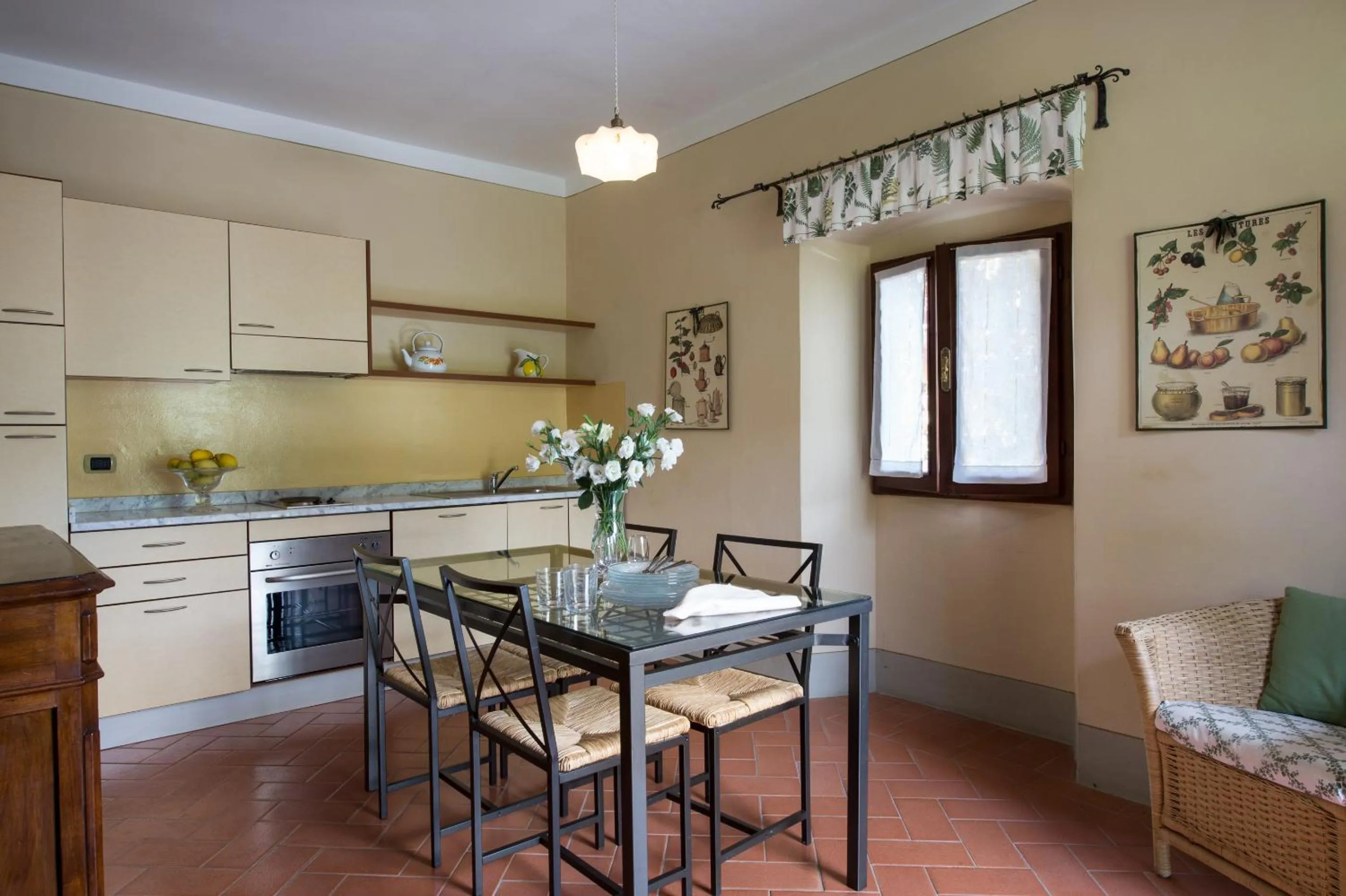 Kitchen or kitchenette in Relais Villa Belpoggio - Residenza D'Epoca