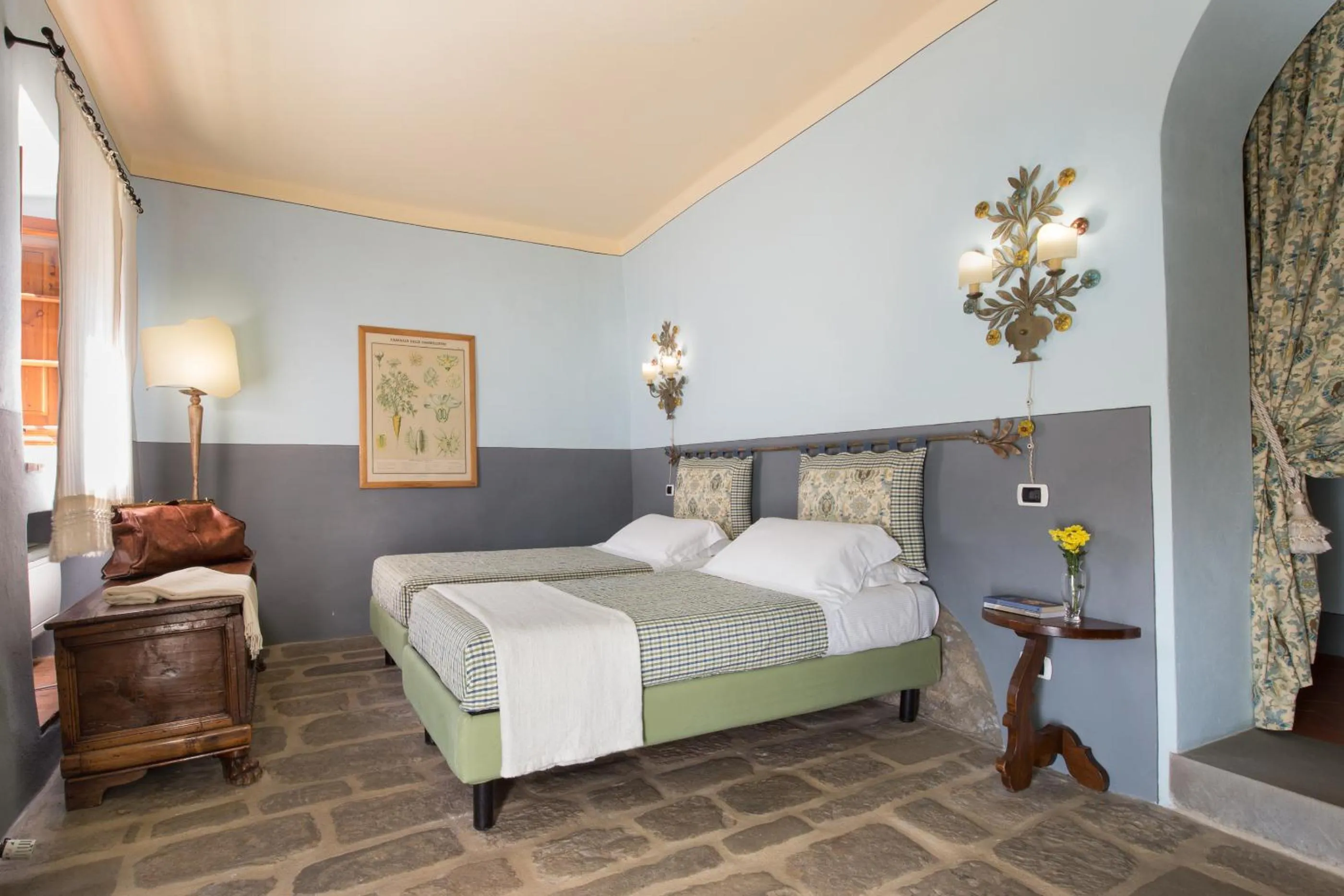 Photo of the whole room, Bed in Relais Villa Belpoggio - Residenza D'Epoca