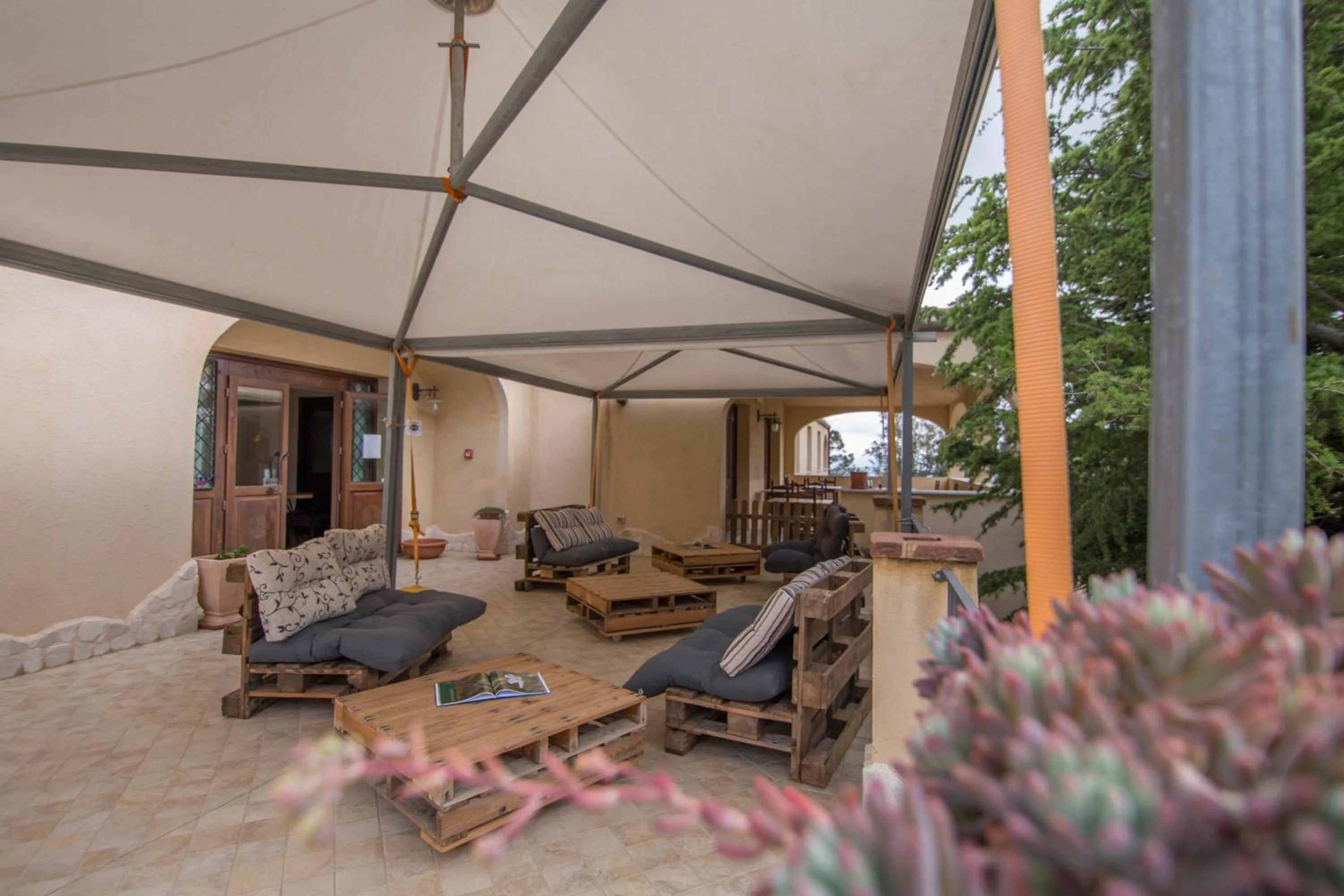 Patio in Gorropu Hotel