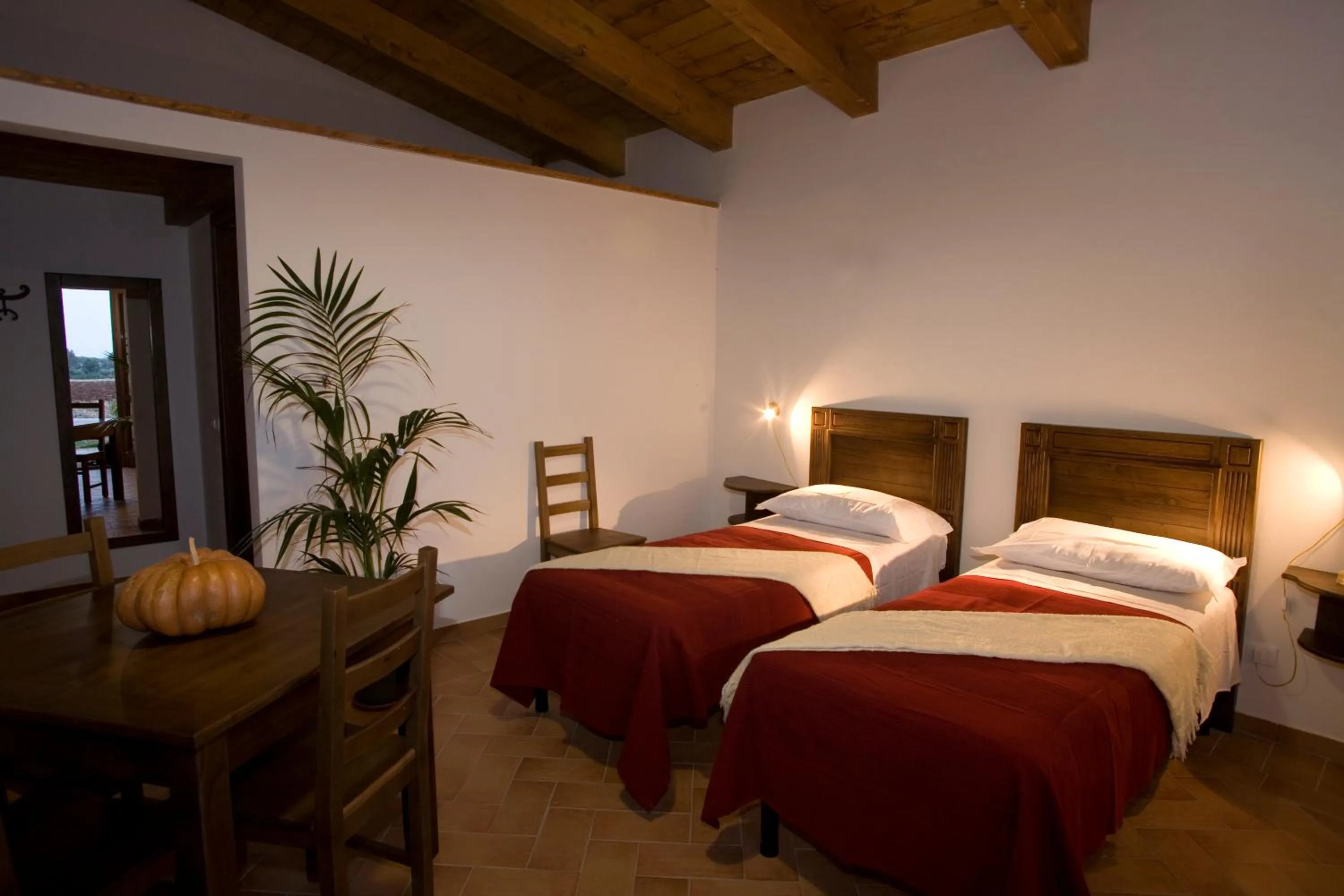 Decorative detail, Bed in Podere 1248