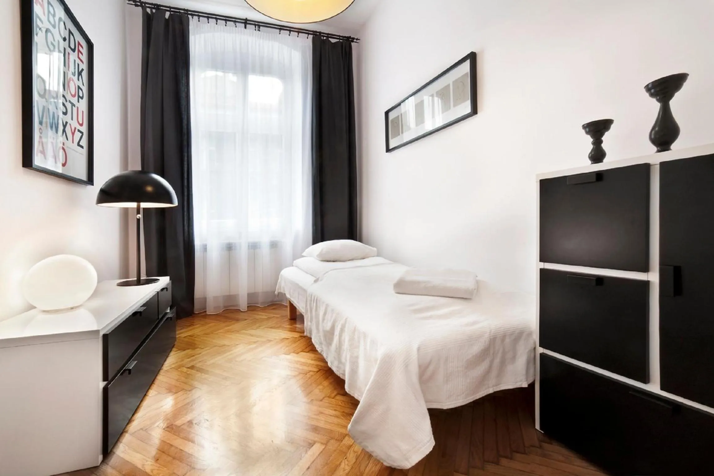 Bed in Apartamenty Pomarańczarnia