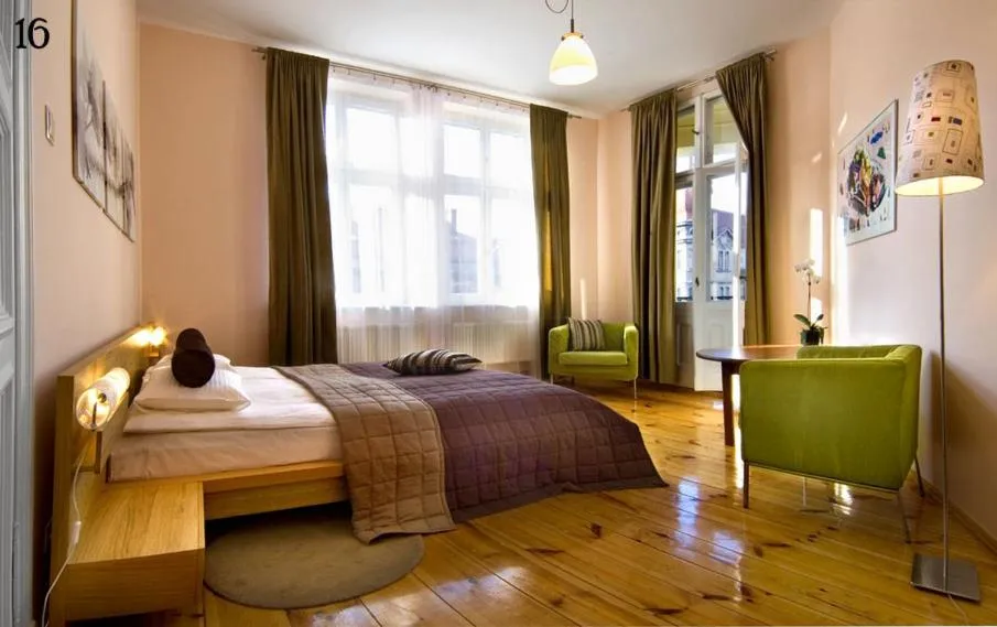 Bed in Apartamenty Pomarańczarnia