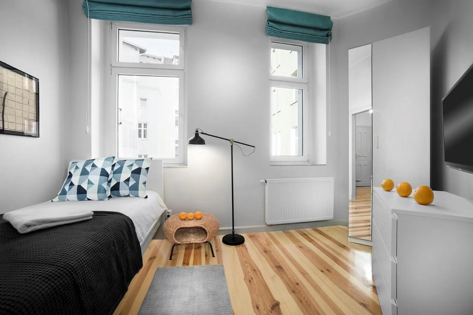 Bed in Apartamenty Pomarańczarnia