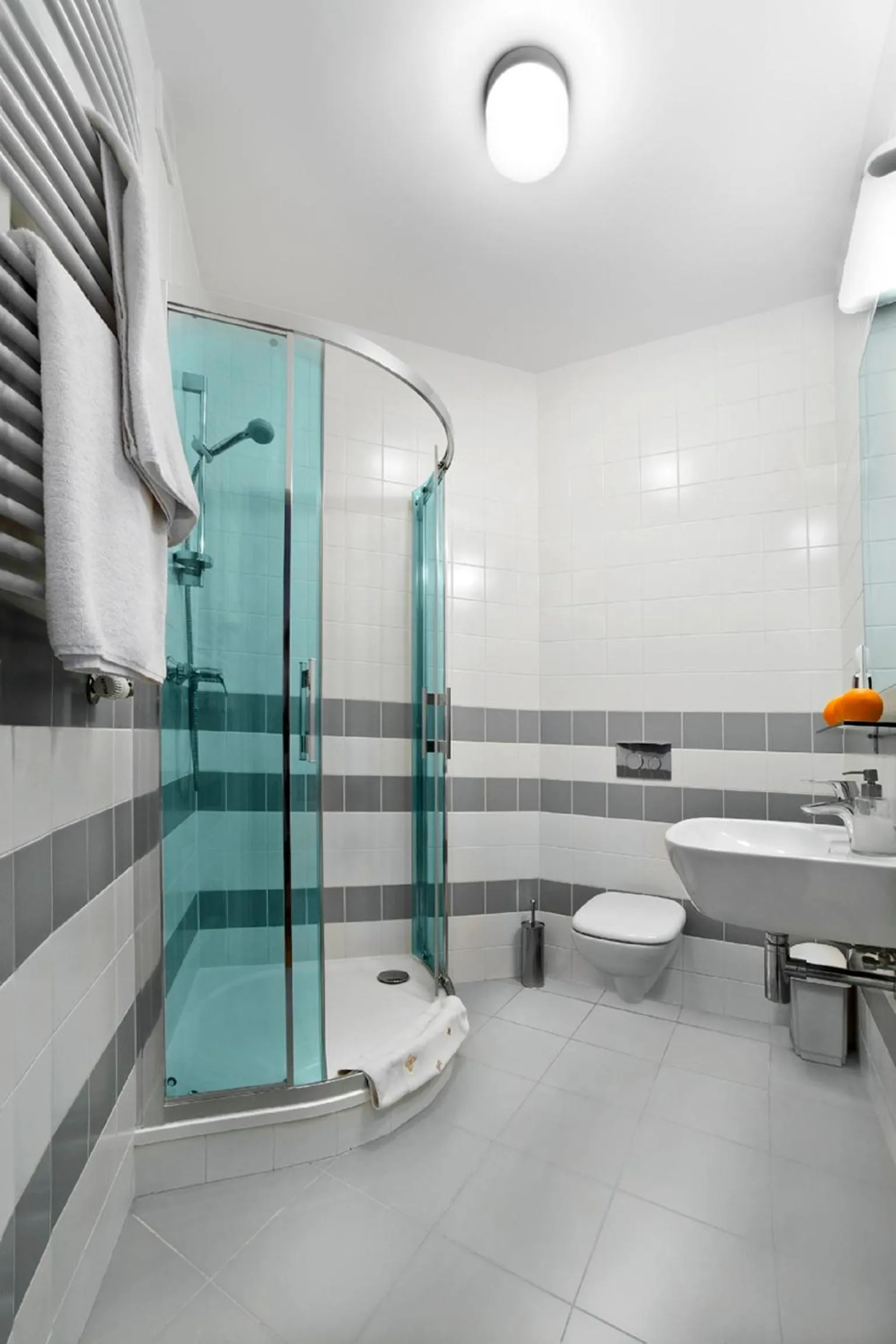Bathroom in Apartamenty Pomarańczarnia