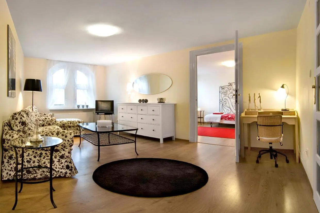 Apartamenty Pomarańczarnia