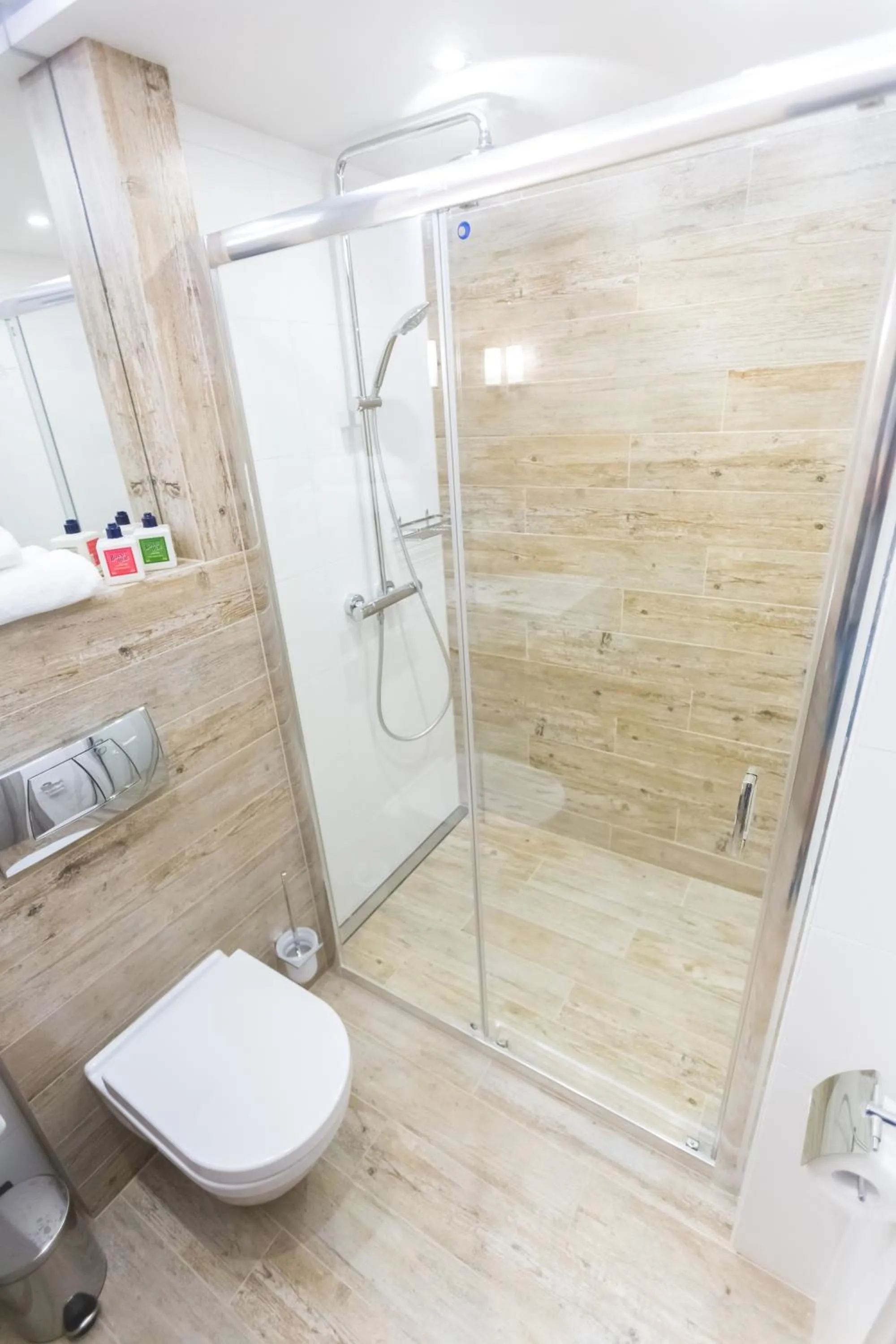 Shower in Aparthotel Best Views