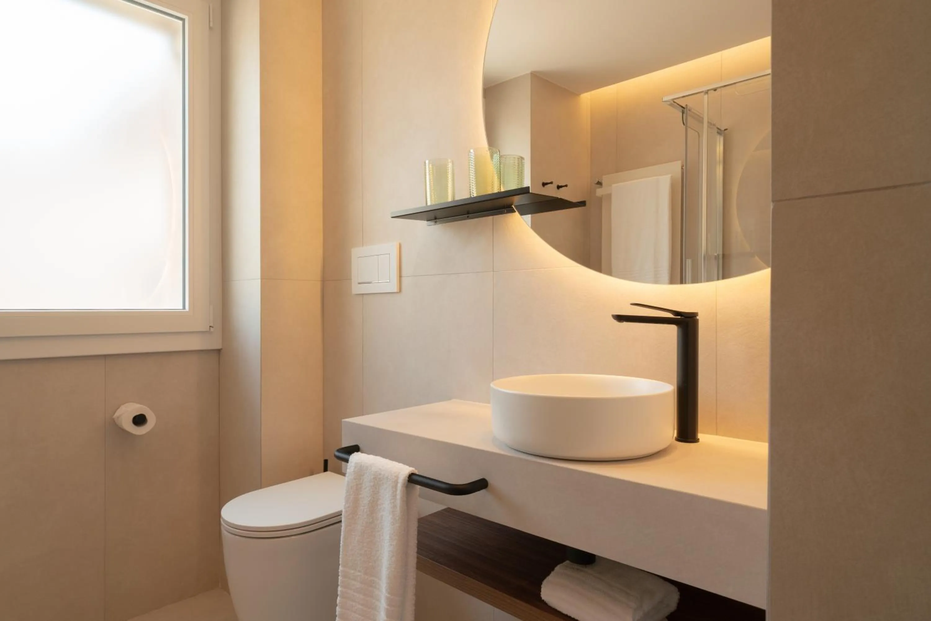 Toilet in Hotel Delfino Taranto