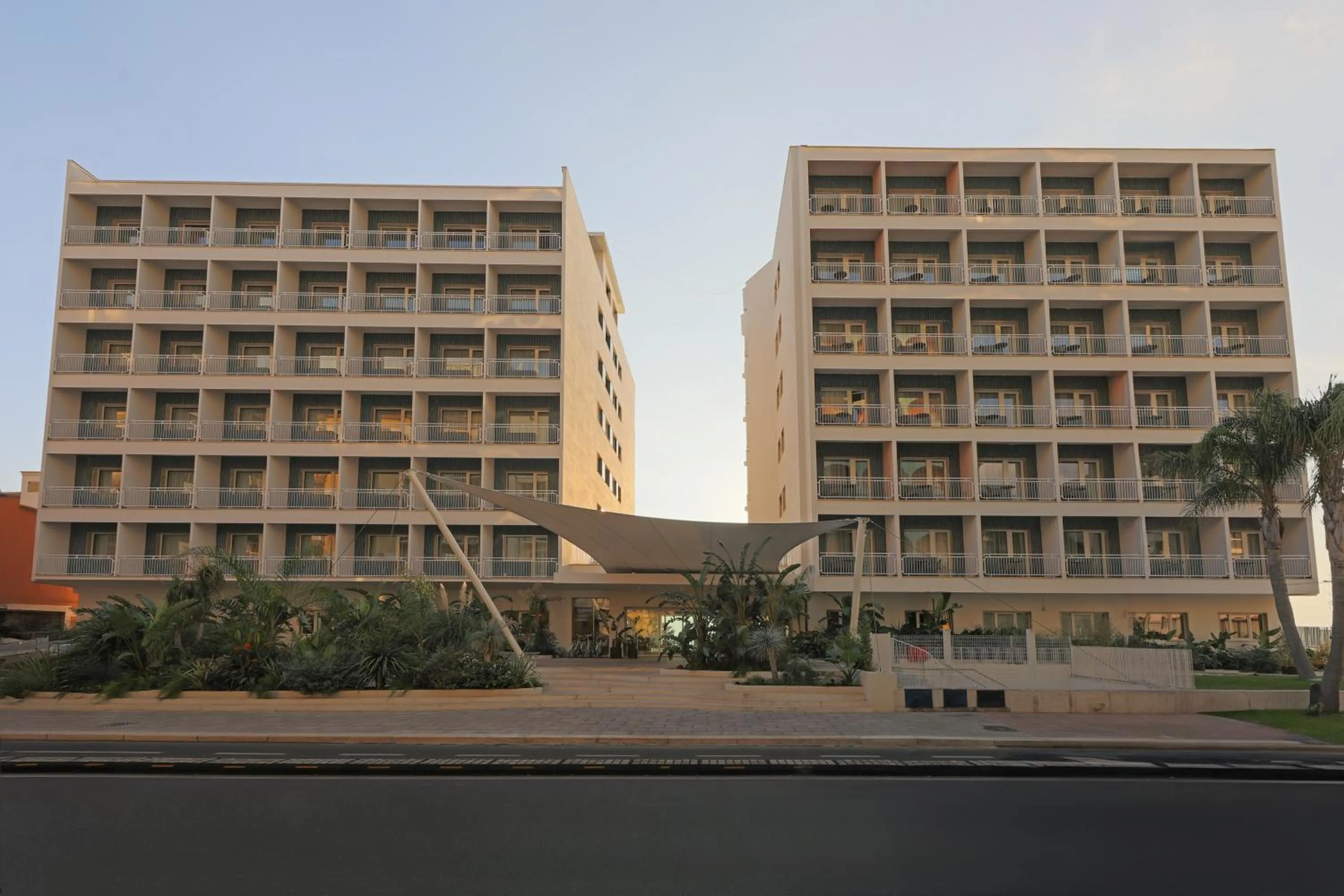 Property building in Hotel Delfino Taranto