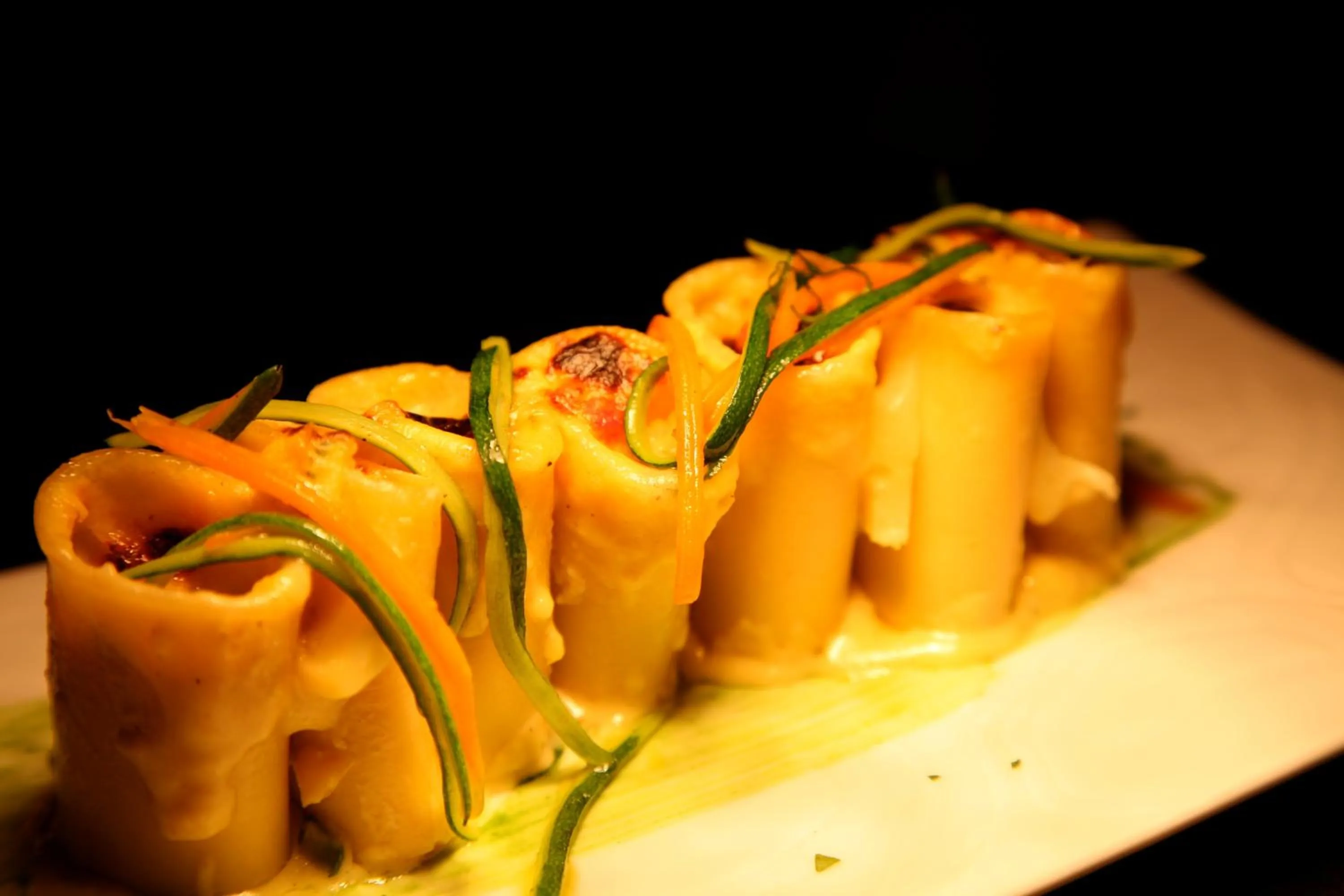 Restaurant/places to eat, Food in Hotel Sochers Club