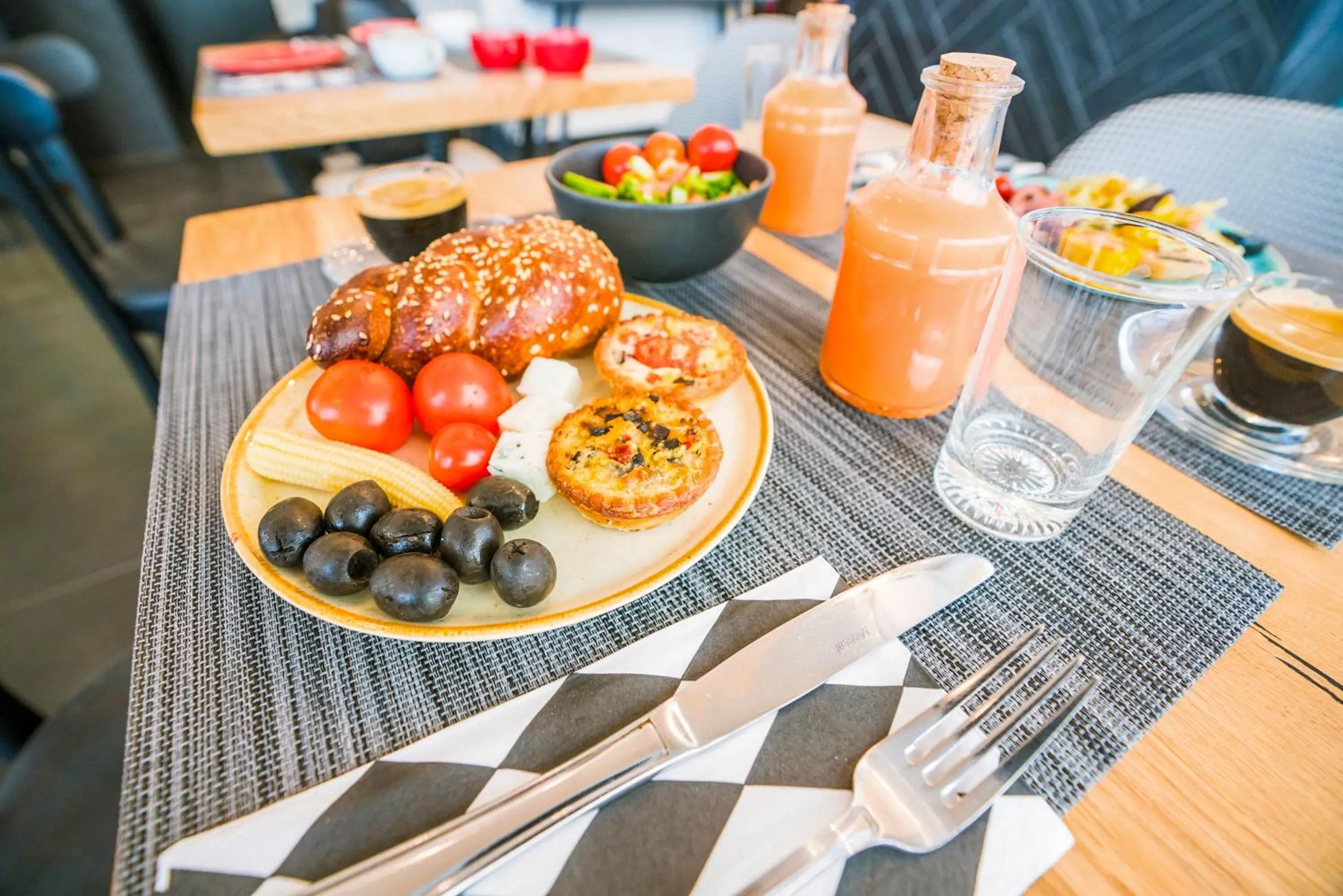 Restaurant/places to eat in Roxon Sea Sand Bat Yam