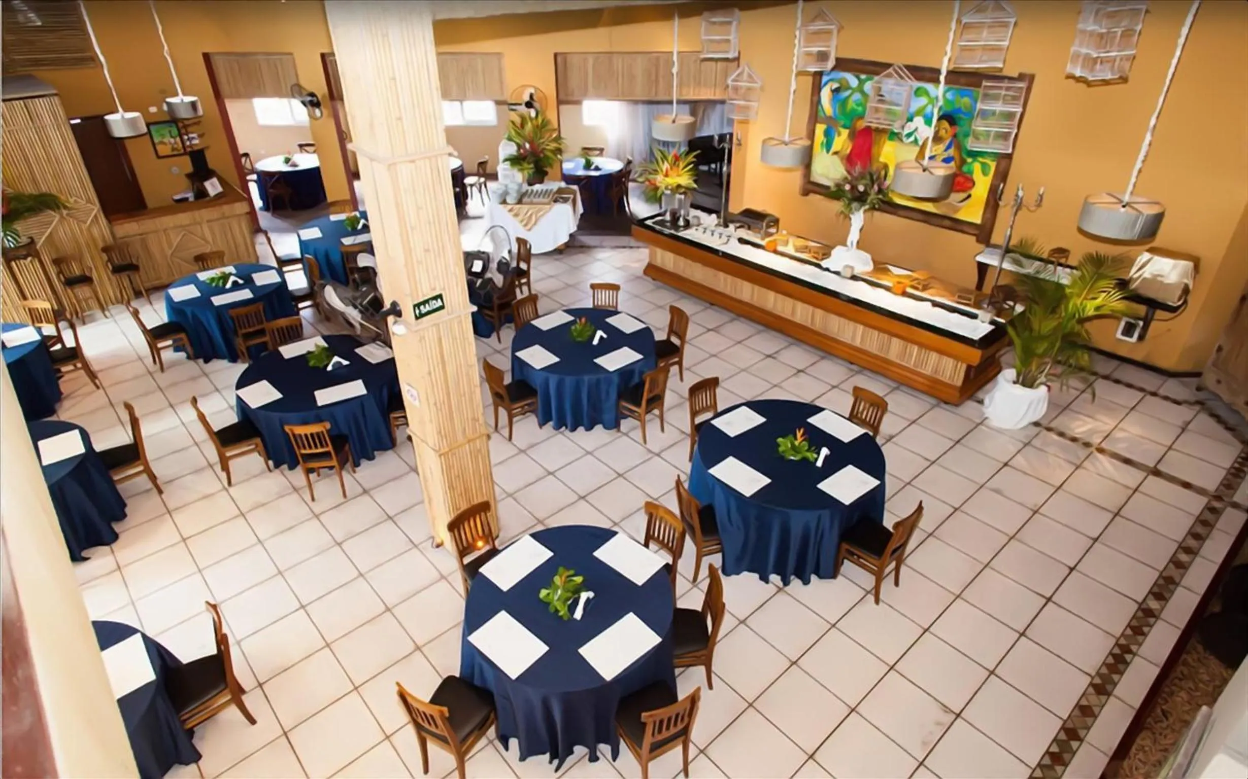 Restaurant/places to eat in Galápagos ApartHotel